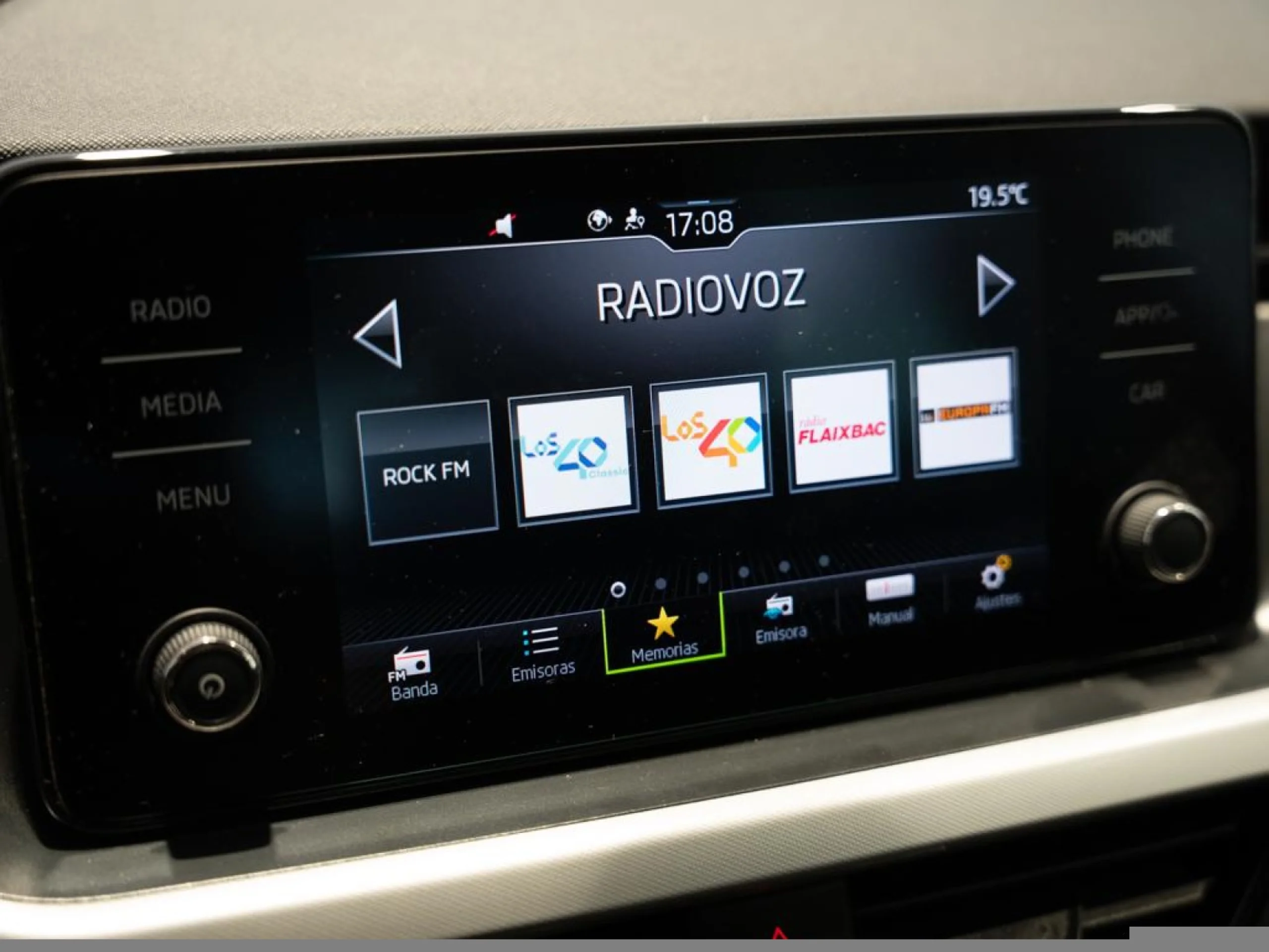 SKODA KAMIQ 1.0 TSI 70KW (95CV) AMBITION - Foto 13