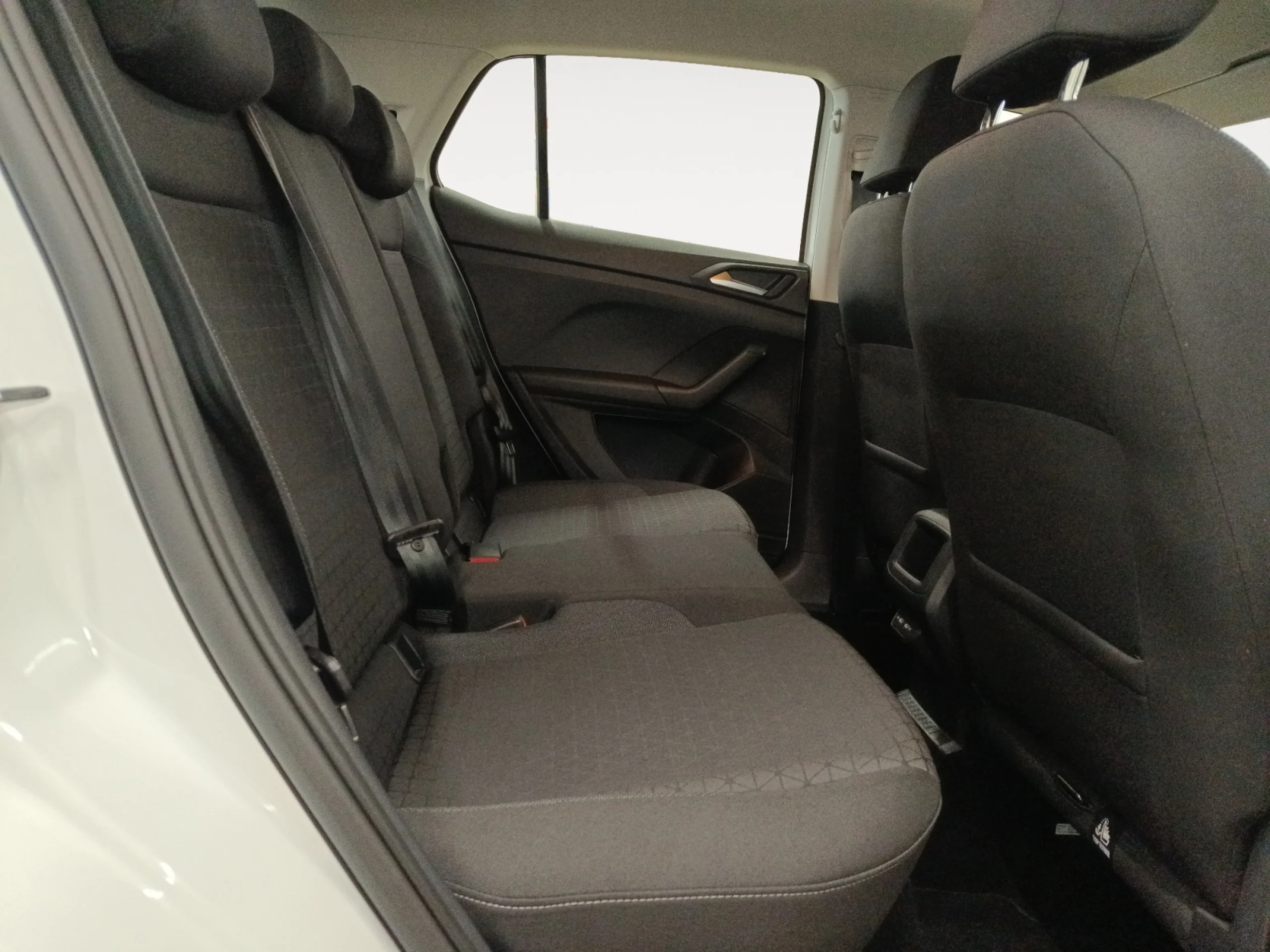 VOLKSWAGEN T CROSS ADVANCE 1.0 TSI 70KW (95CV) - Foto 6