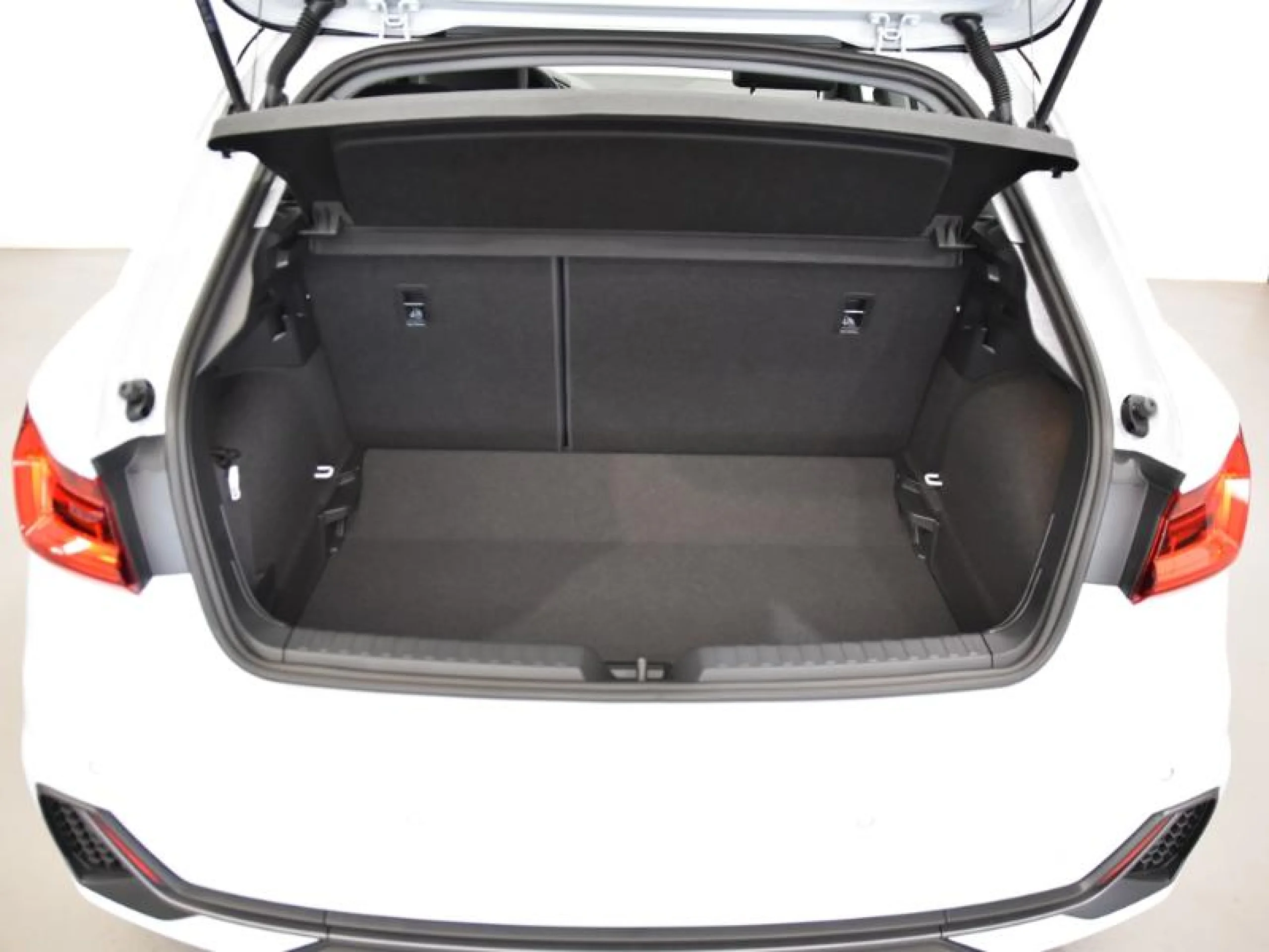 AUDI A1 SPORTBACK ADRENALIN 30 TFSI 81KW S TRON - Foto 7