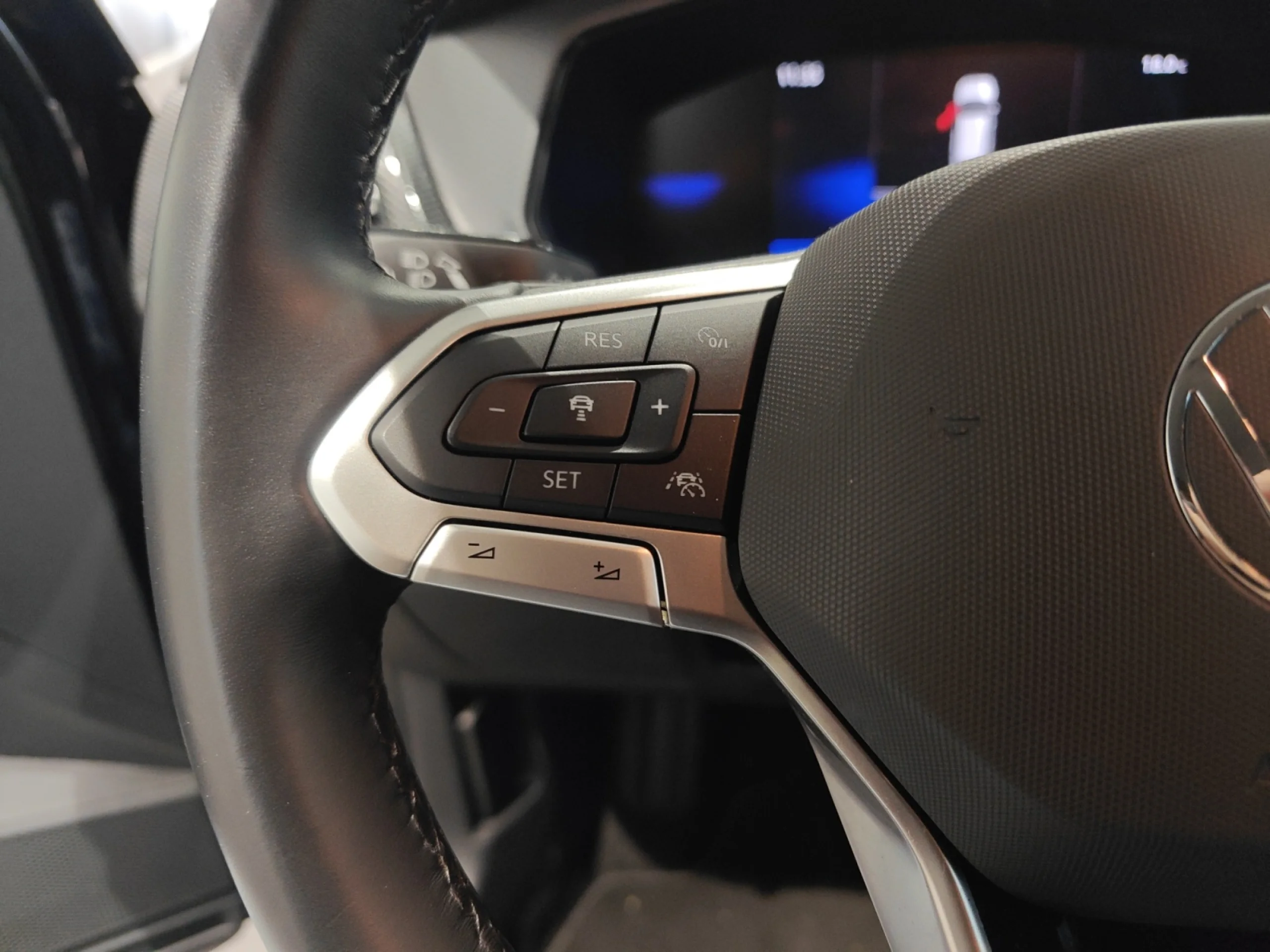 VOLKSWAGEN T CROSS LIFE 1.0 TSI 85KW (115CV) DSG - Foto 14