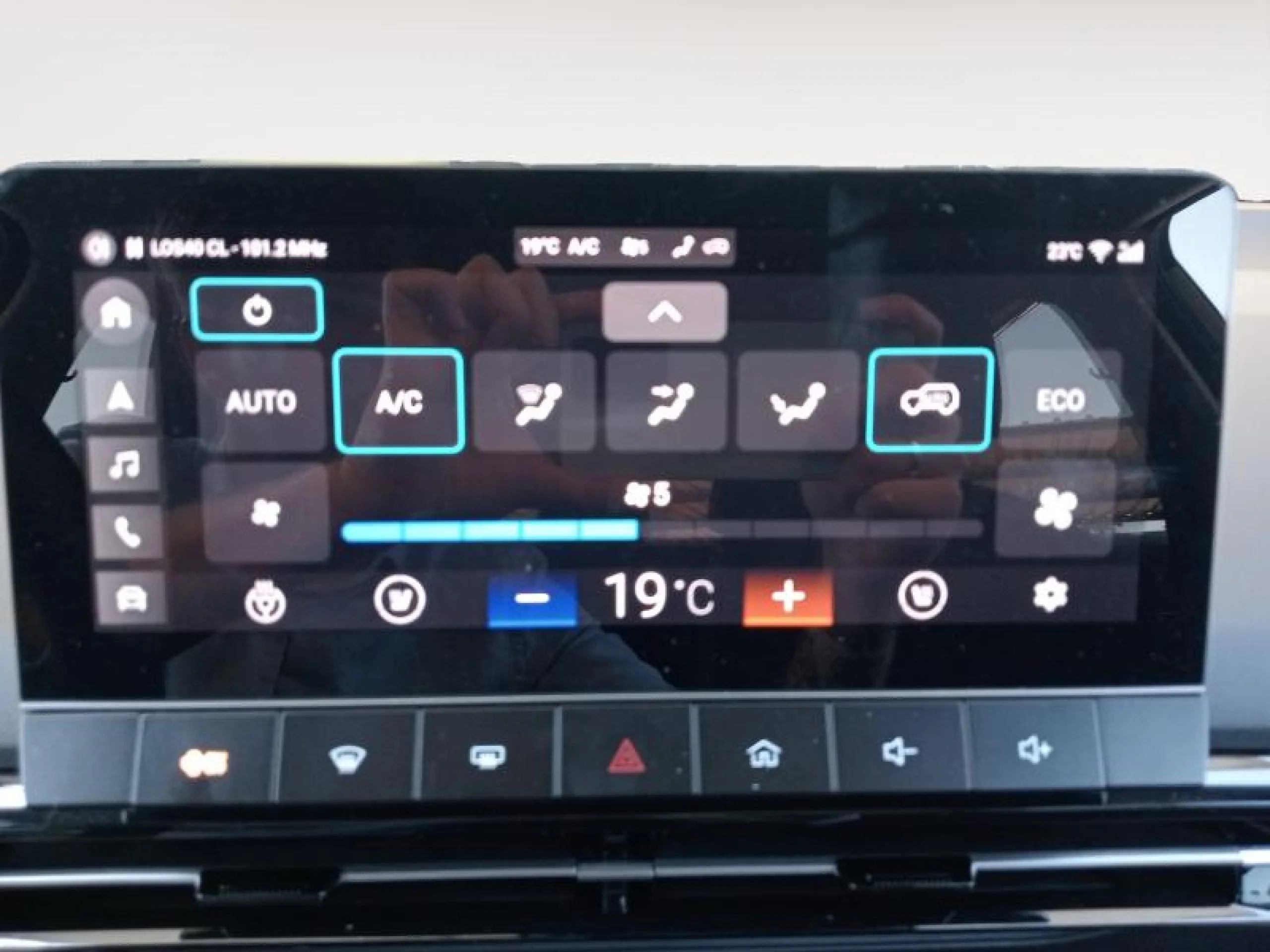 MG Mg4 64KWH LUXURY - Foto 15