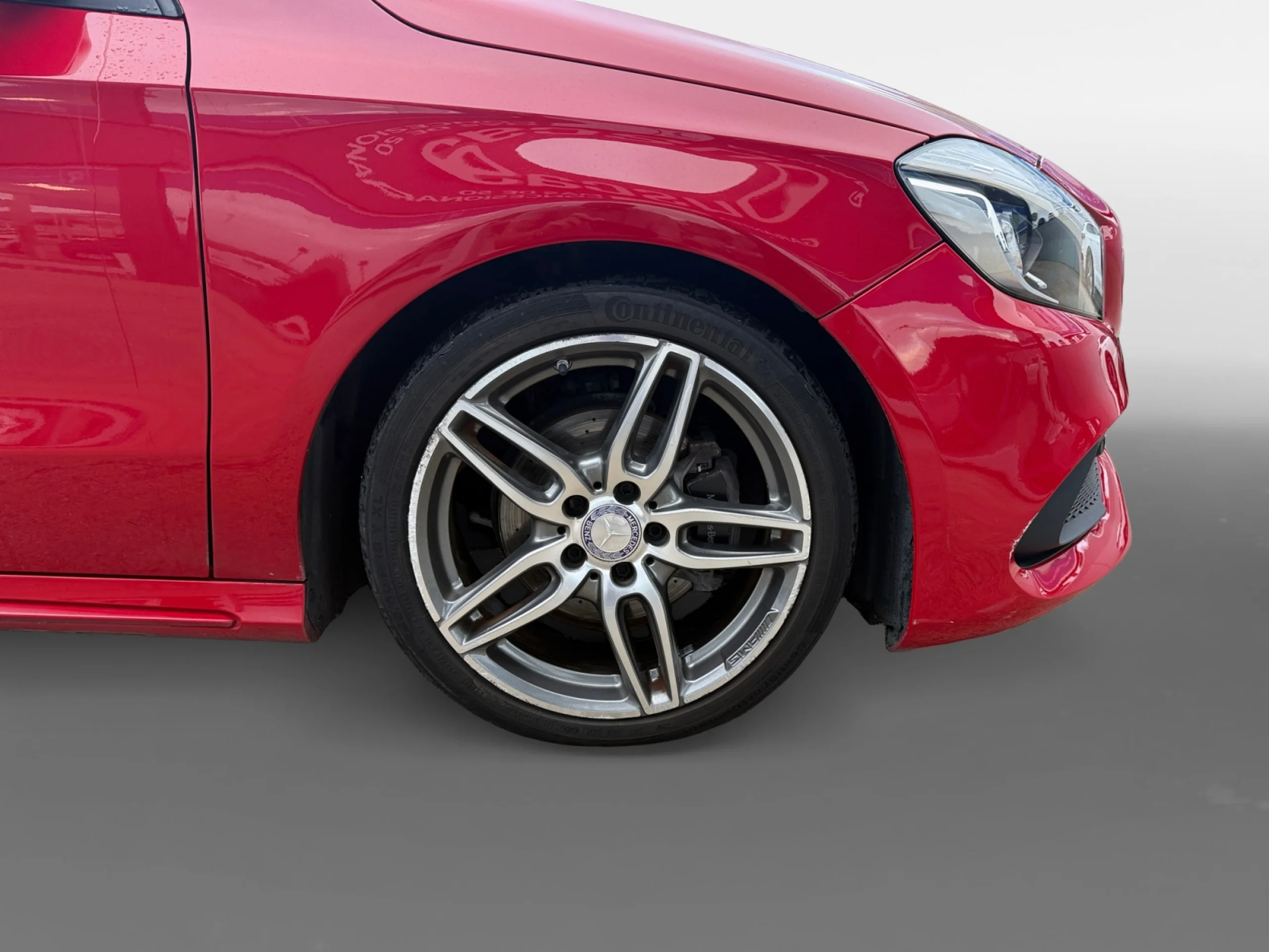 MERCEDES-BENZ CLASE A A 200 D AMG LINE - Foto 8