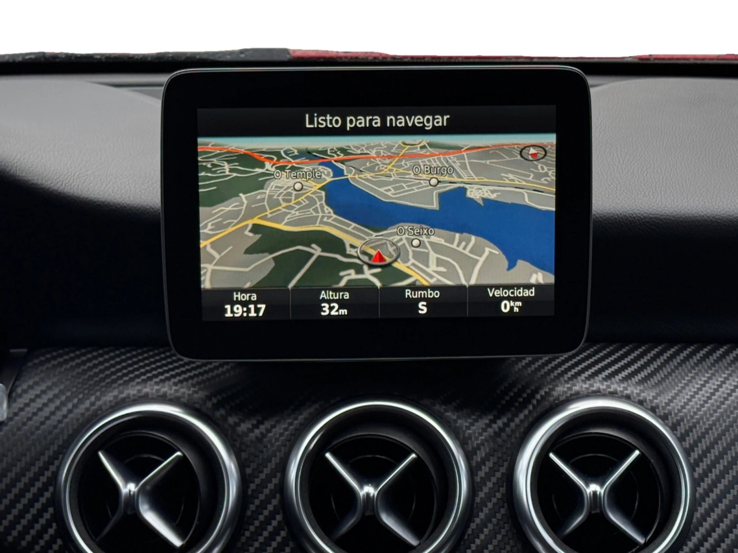 MERCEDES-BENZ CLASE A A 200 D AMG LINE - Foto 9