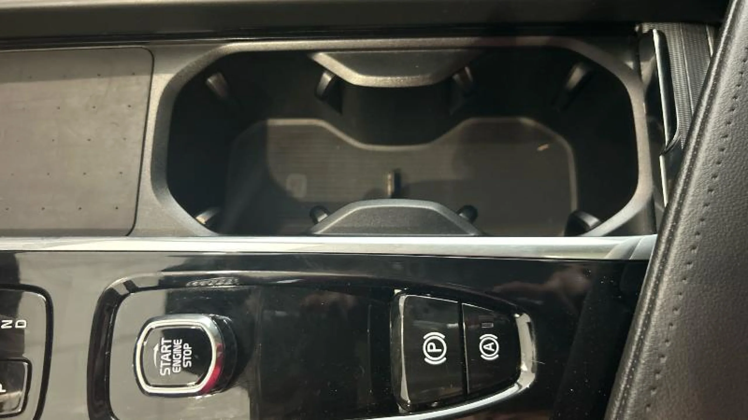 VOLVO XC60 2.0 T6 AWD RECHARGE PLUS DARK AUTO - Foto 21