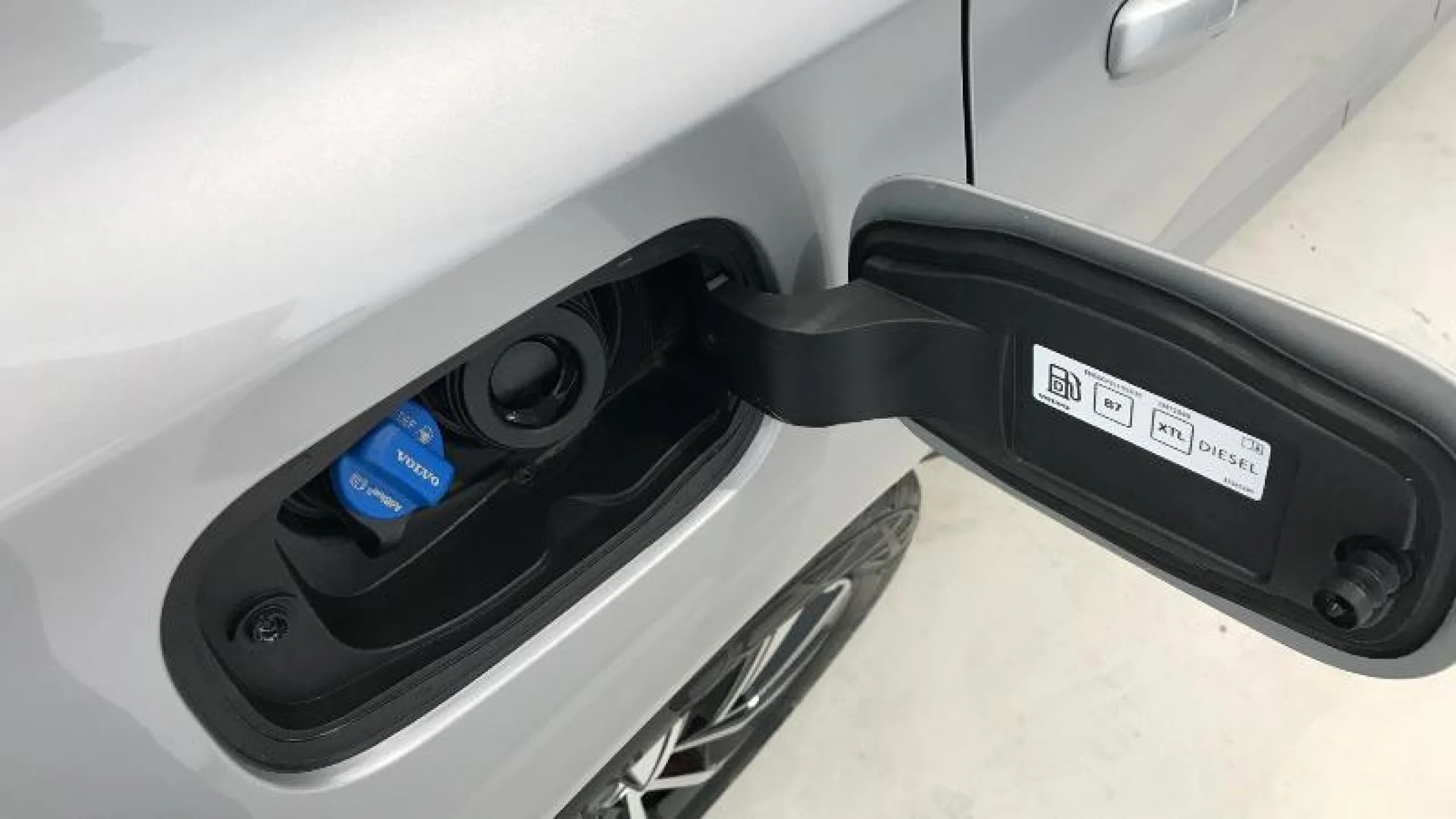 VOLVO XC60 2.0 B4 D CORE AUTO - Foto 20