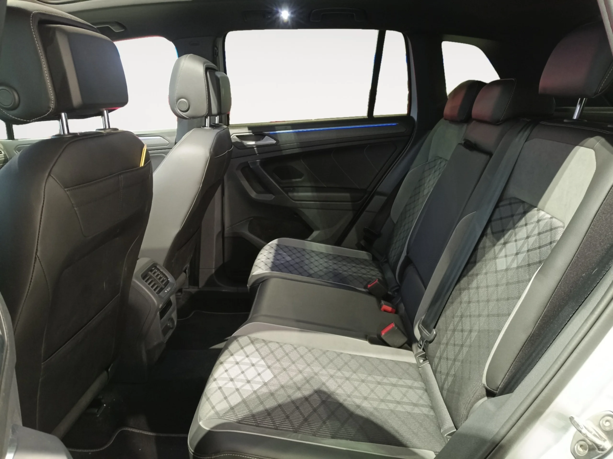 VOLKSWAGEN TIGUAN R LINE 2.0 TDI 110KW (150CV) DSG - Foto 6