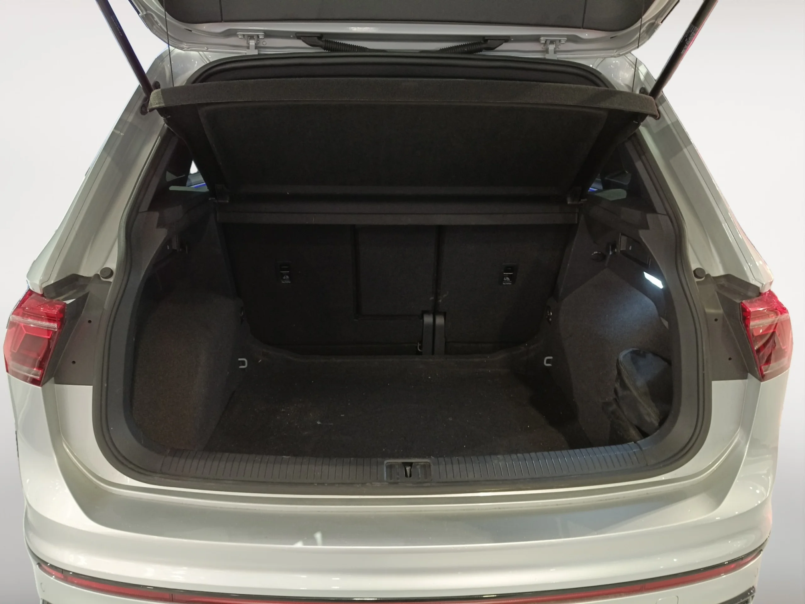 VOLKSWAGEN TIGUAN R LINE 2.0 TDI 110KW (150CV) DSG - Foto 7