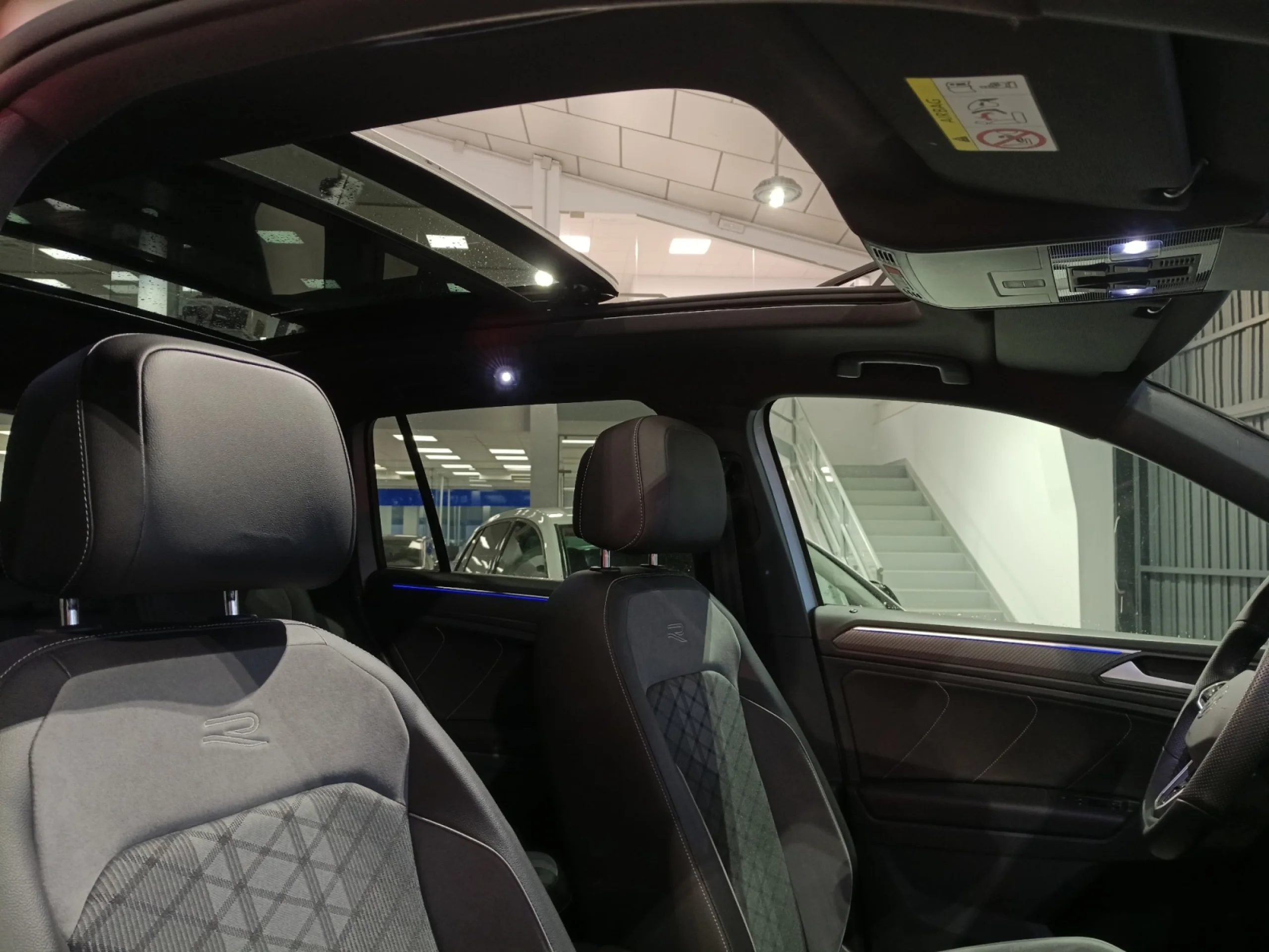 VOLKSWAGEN TIGUAN R LINE 2.0 TDI 110KW (150CV) DSG - Foto 13