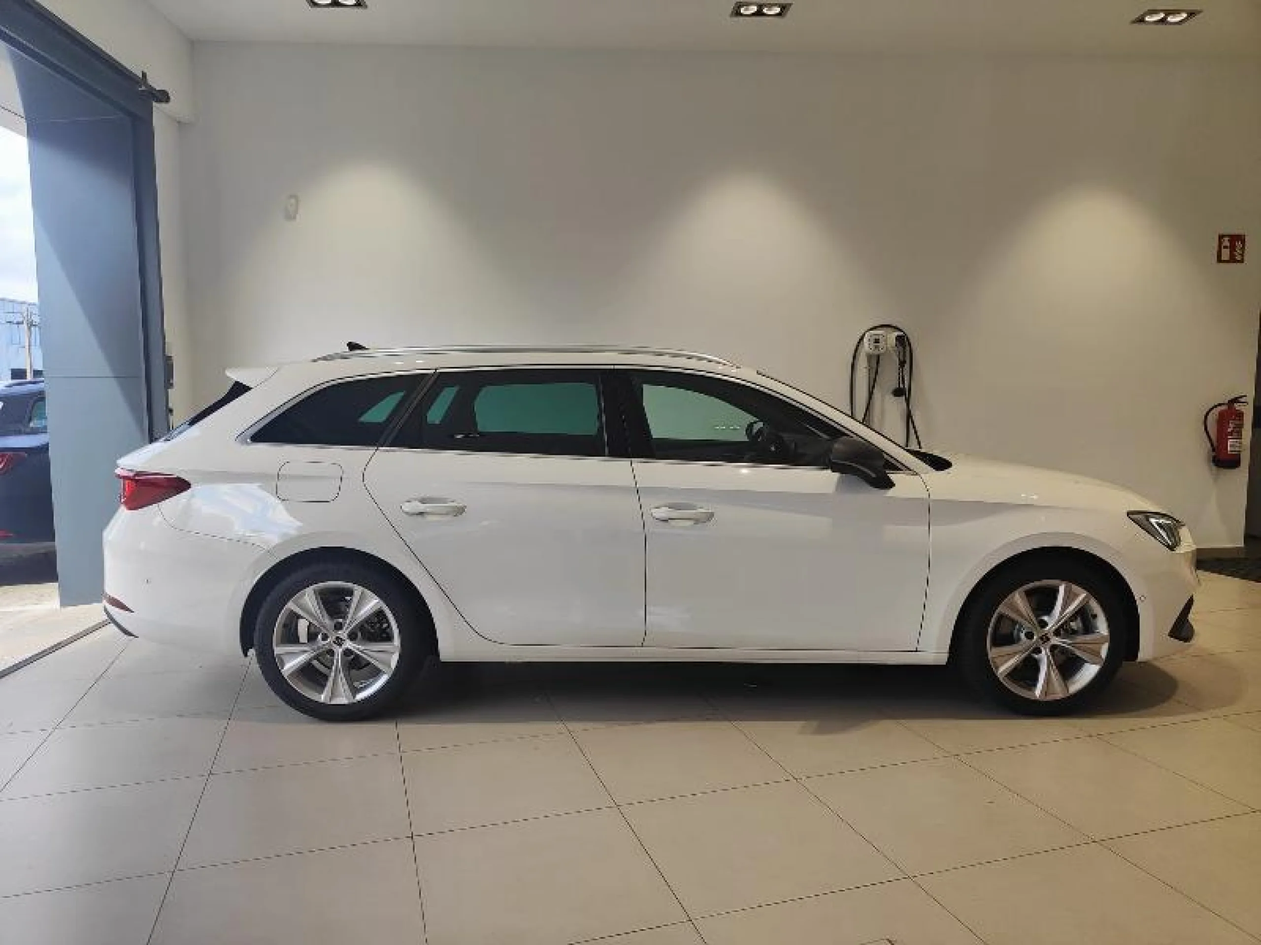 SEAT LEON SP 2.0 TDI 110KW DSG S&S FR XXL - Foto 2