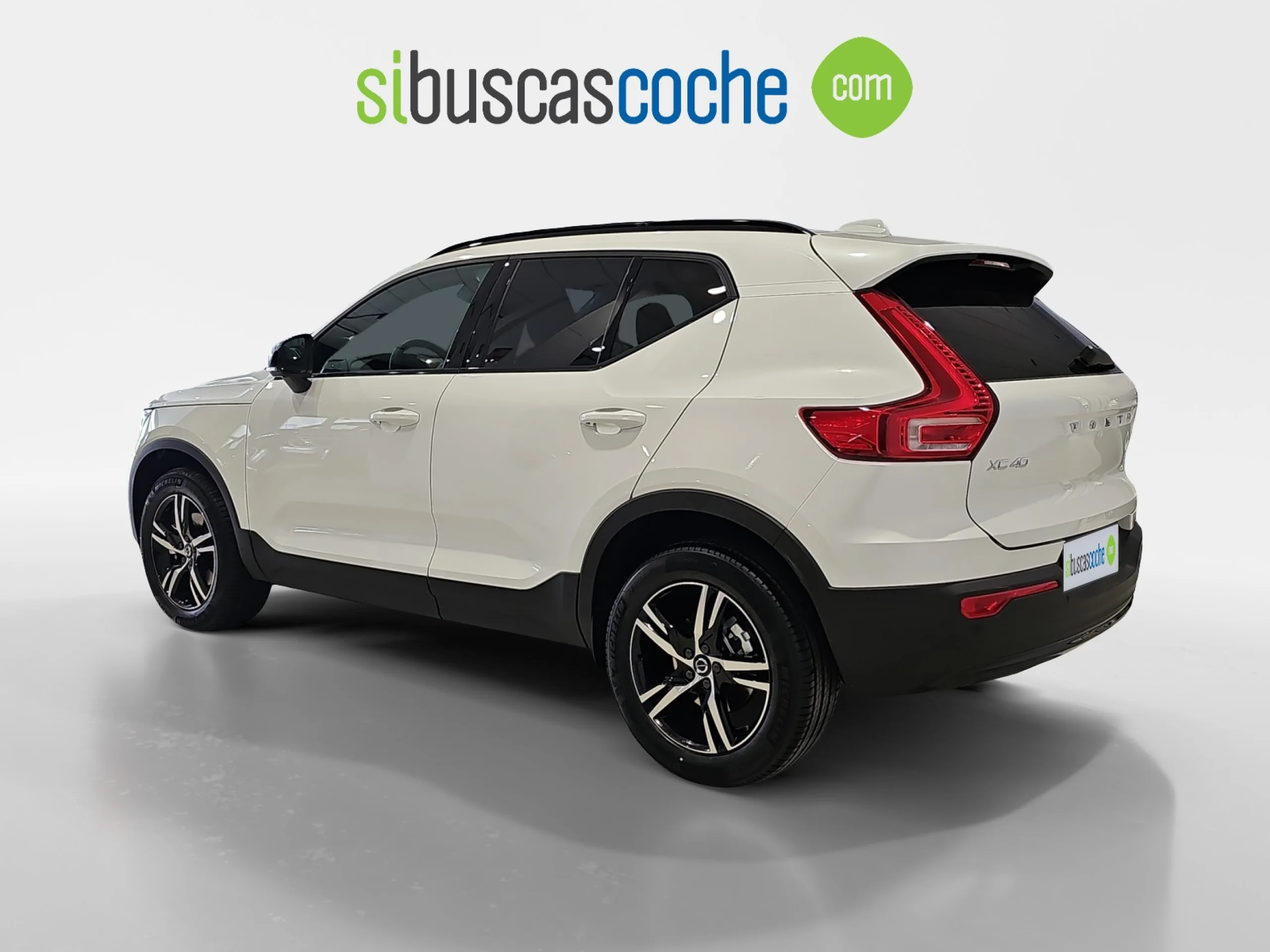 VOLVO XC40 2.0 B3 G PLUS DARK AUTO - Foto 2