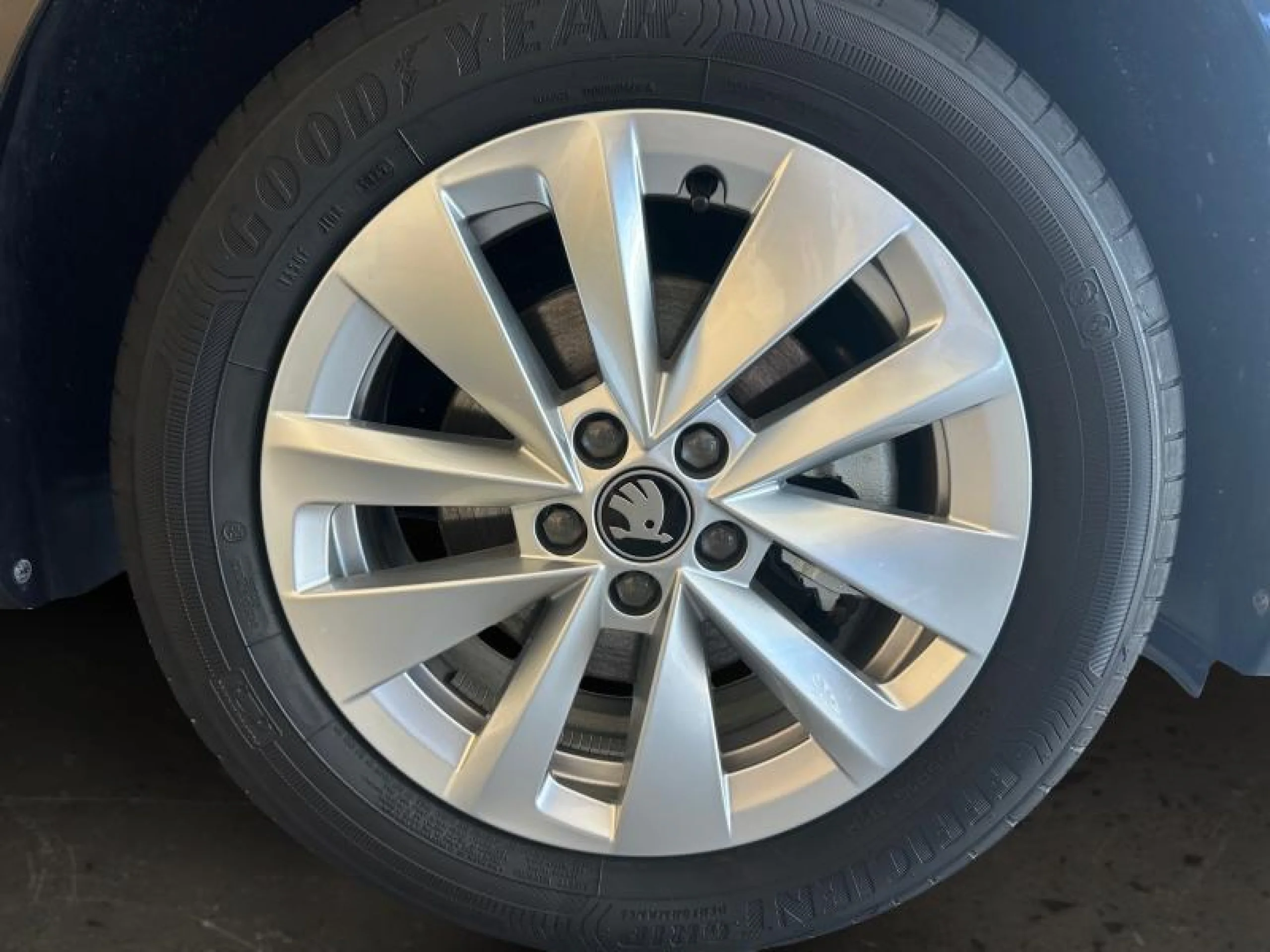 SKODA SCALA 1.0 TSI 85KW (115 CV) GO - Foto 8