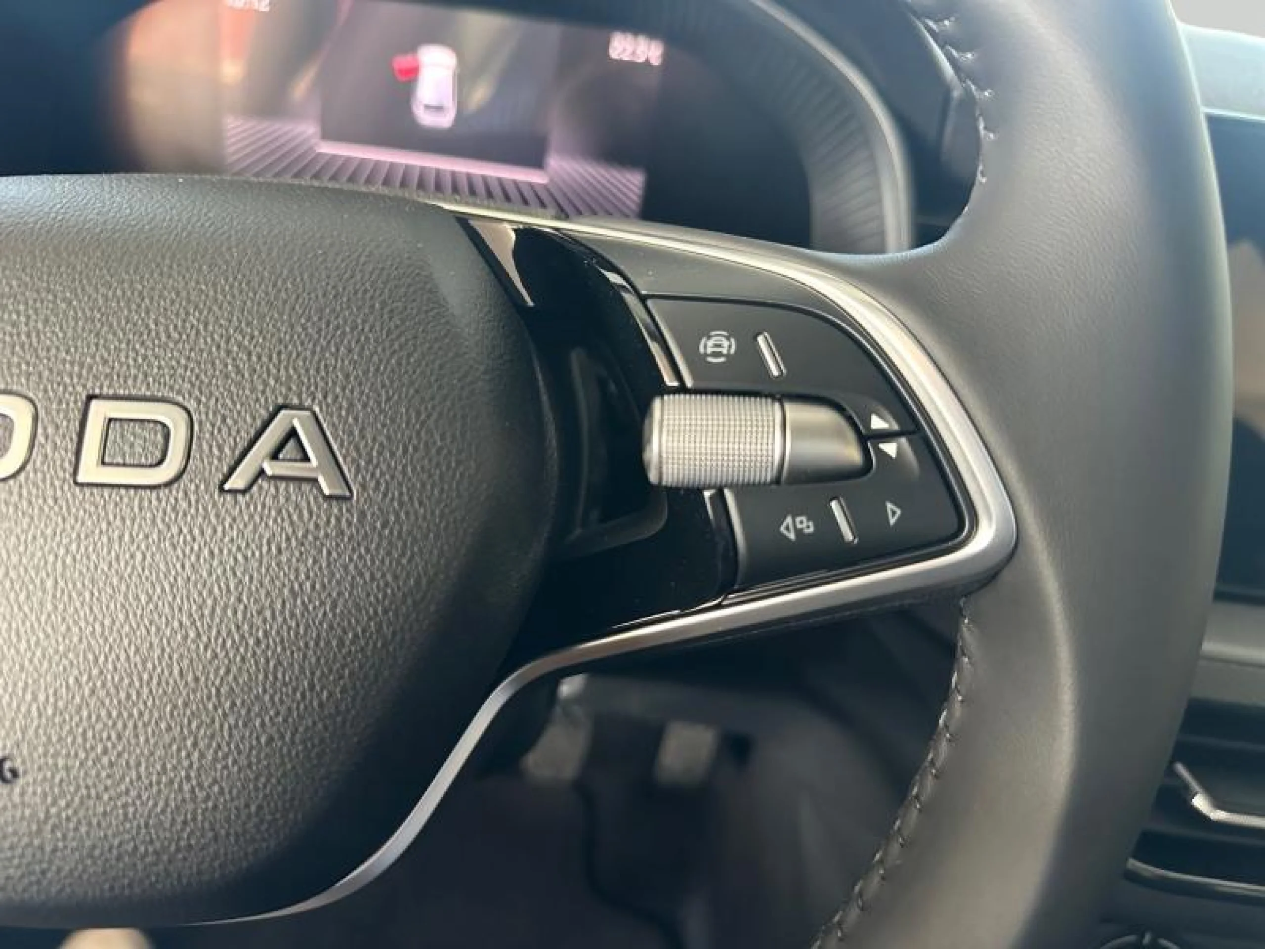 SKODA SCALA 1.0 TSI 85KW (115 CV) GO - Foto 10