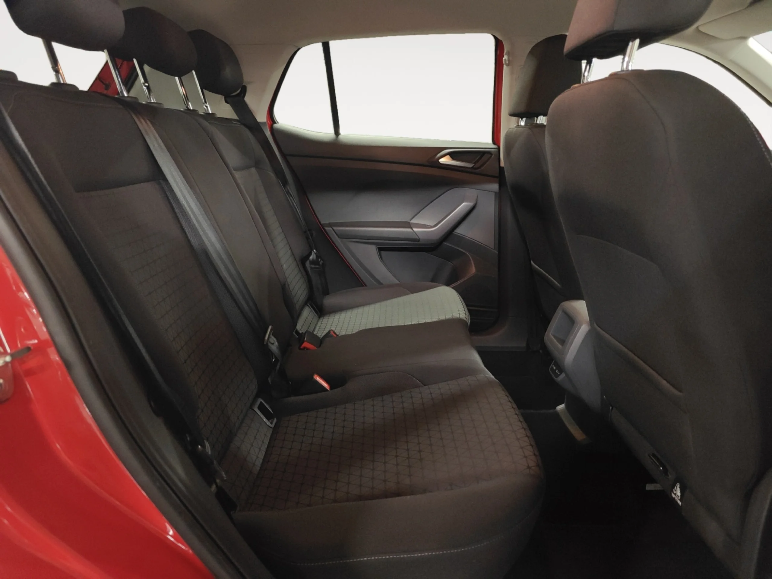 VOLKSWAGEN T CROSS ADVANCE 1.0 TSI 85KW (115CV) DSG - Foto 6