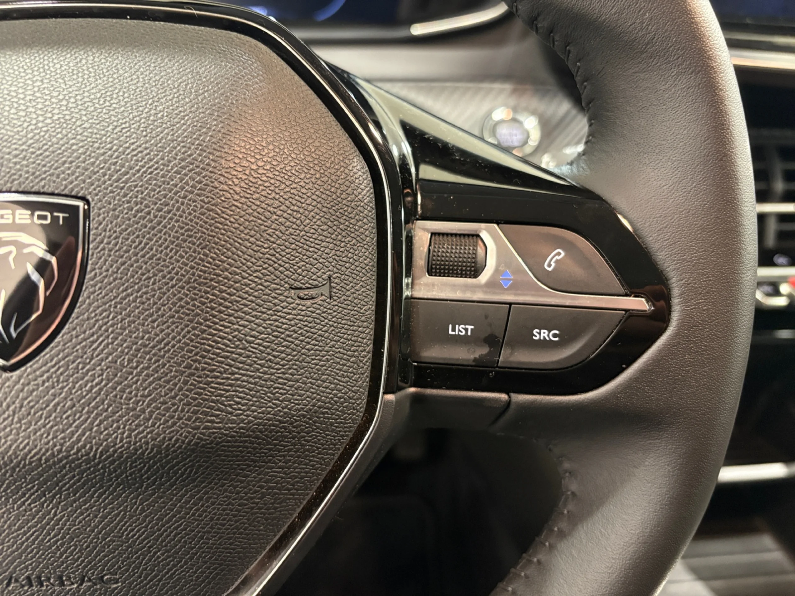 PEUGEOT 208 ALLURE HYBRID 110 EDCS6 - Foto 12