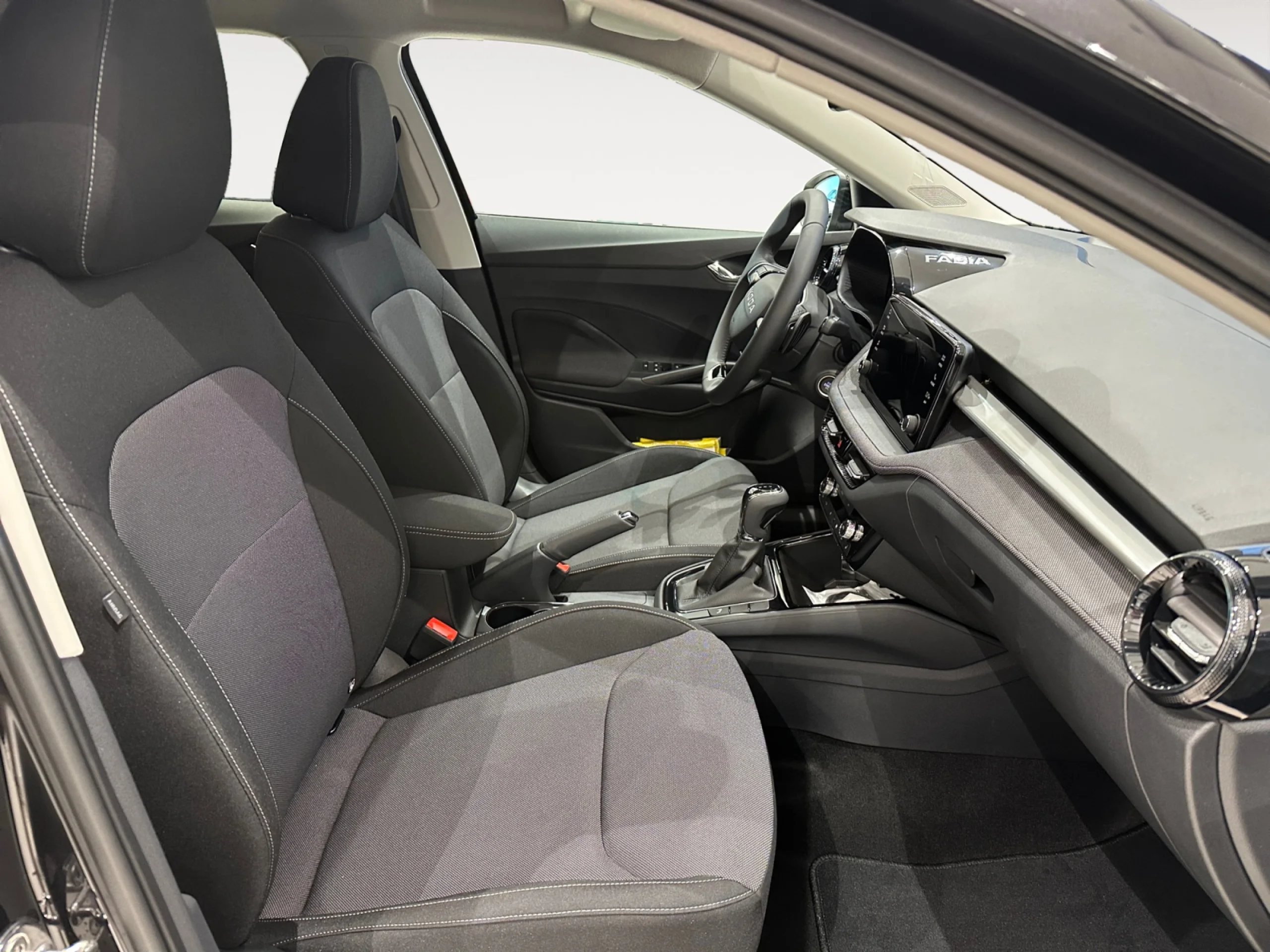 SKODA FABIA 1.0 TSI 85KW (115CV) DSG SELECTION - Foto 5