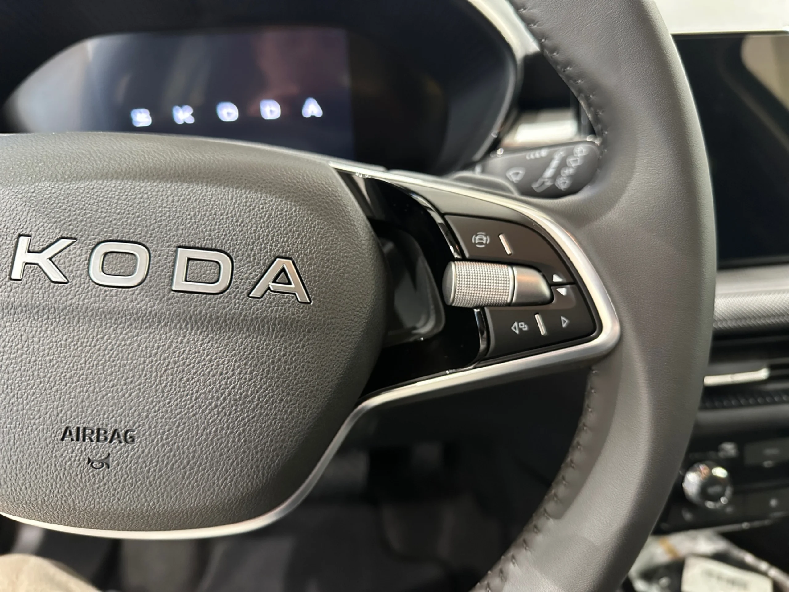 SKODA FABIA 1.0 TSI 85KW (115CV) DSG SELECTION - Foto 10