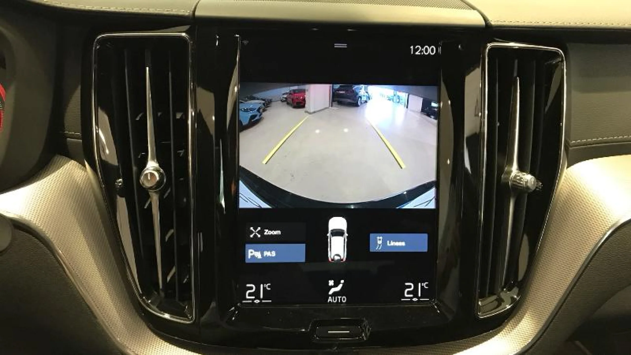 VOLVO XC60 2.0 D4 INSCRIPTION AUTO - Foto 18