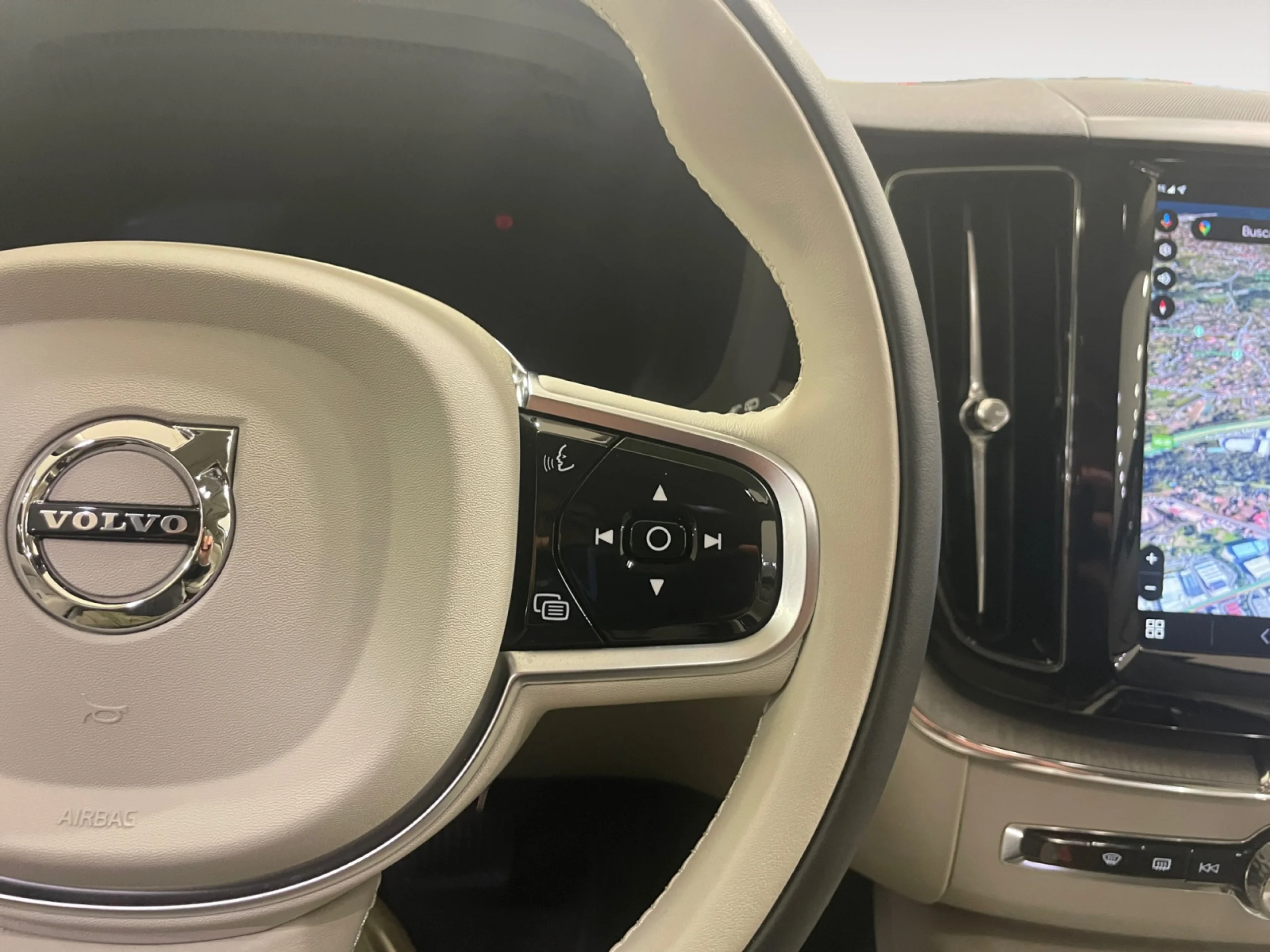 VOLVO XC60 2.0 T6 AWD RECHARGE PLUS BRIGHT AUTO - Foto 13