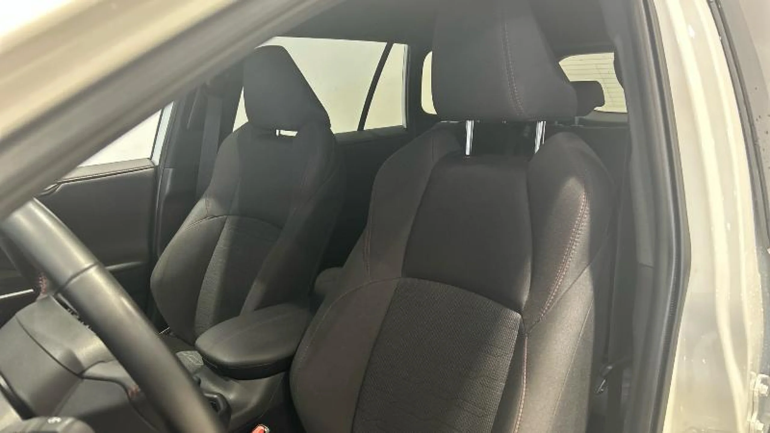 TOYOTA Rav4 2.5L PLUG IN 300PH (E CVT) STYLE PLUS - Foto 9