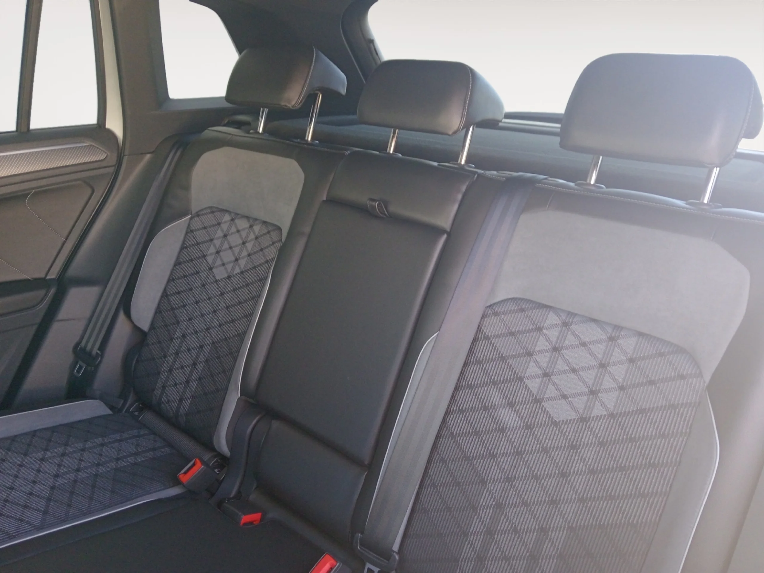 VOLKSWAGEN TIGUAN R LINE 2.0 TDI 110KW (150CV) DSG - Foto 6