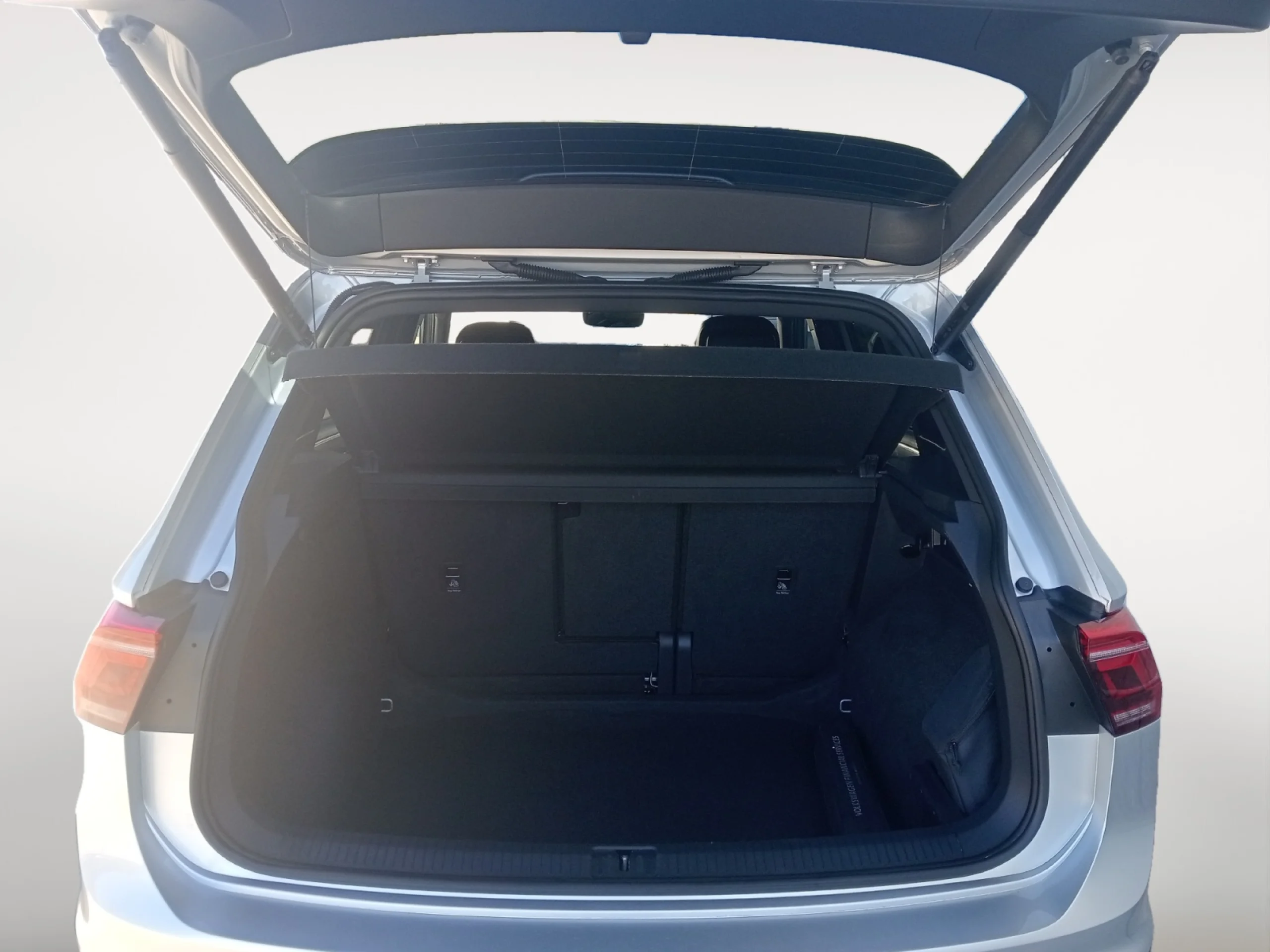 VOLKSWAGEN TIGUAN R LINE 2.0 TDI 110KW (150CV) DSG - Foto 7
