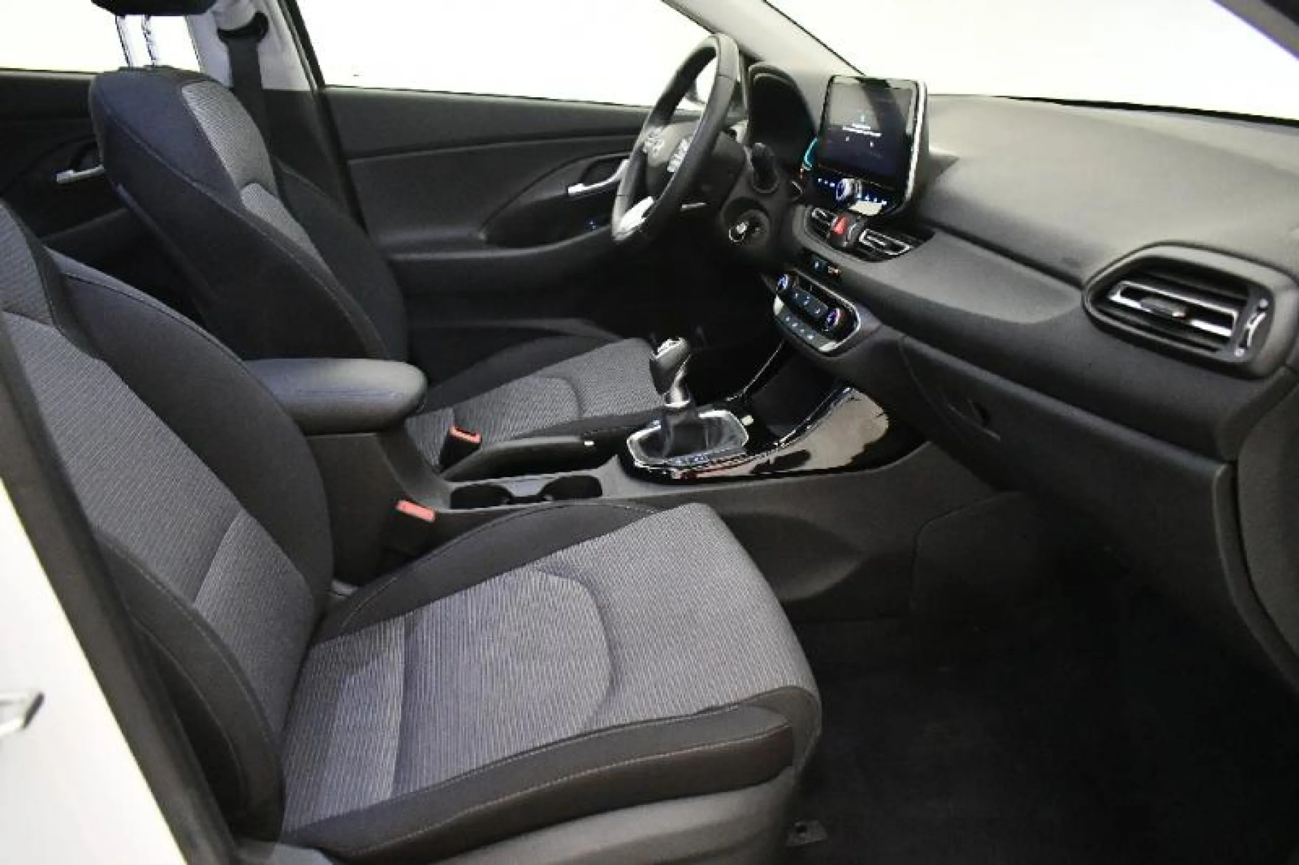 HYUNDAI I30 1.0 TGDI 48V KLASS - Foto 7