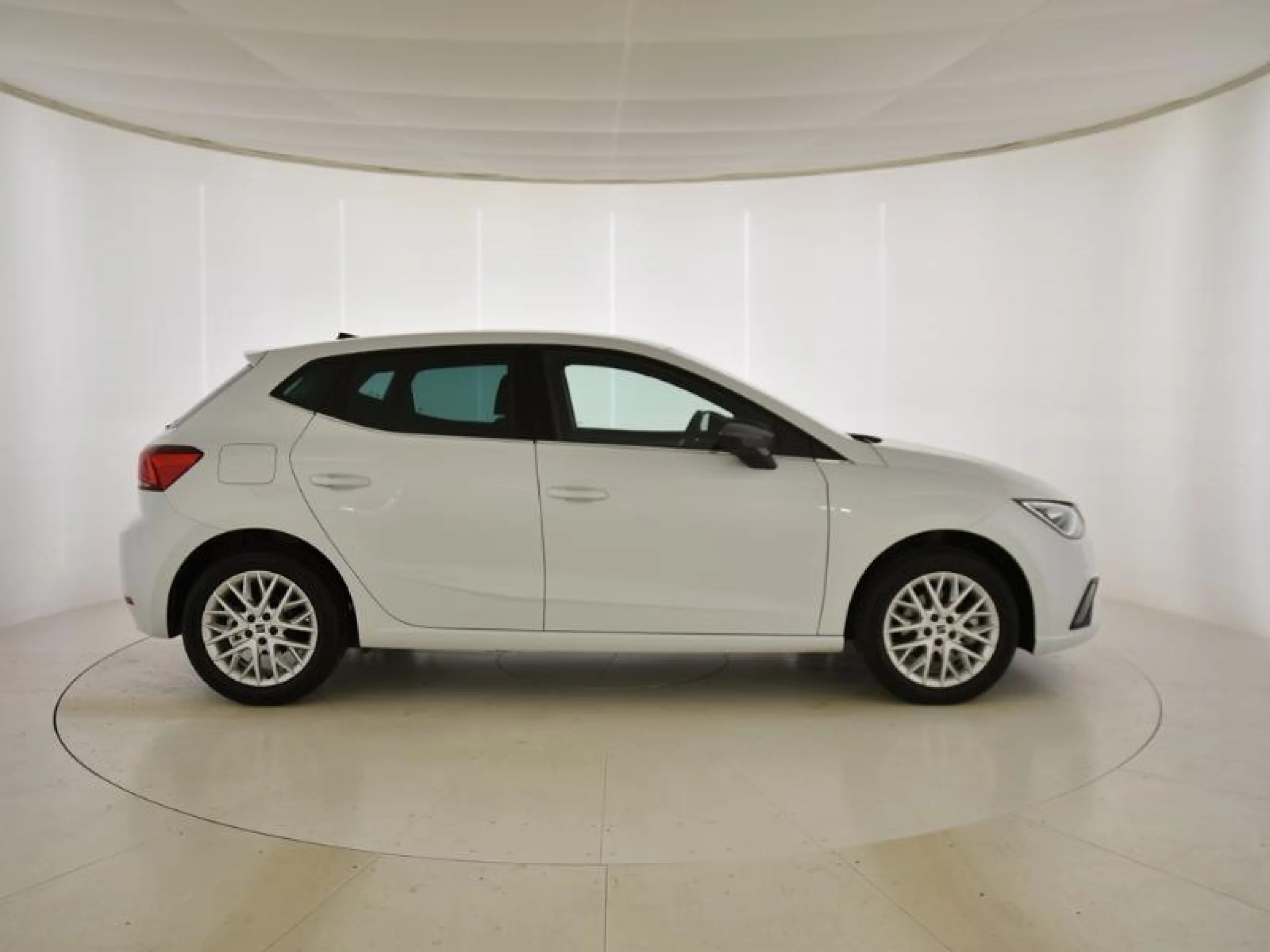 SEAT IBIZA 1.0 TSI 85KW (115CV) DSG SPECIAL EDITION - Foto 3