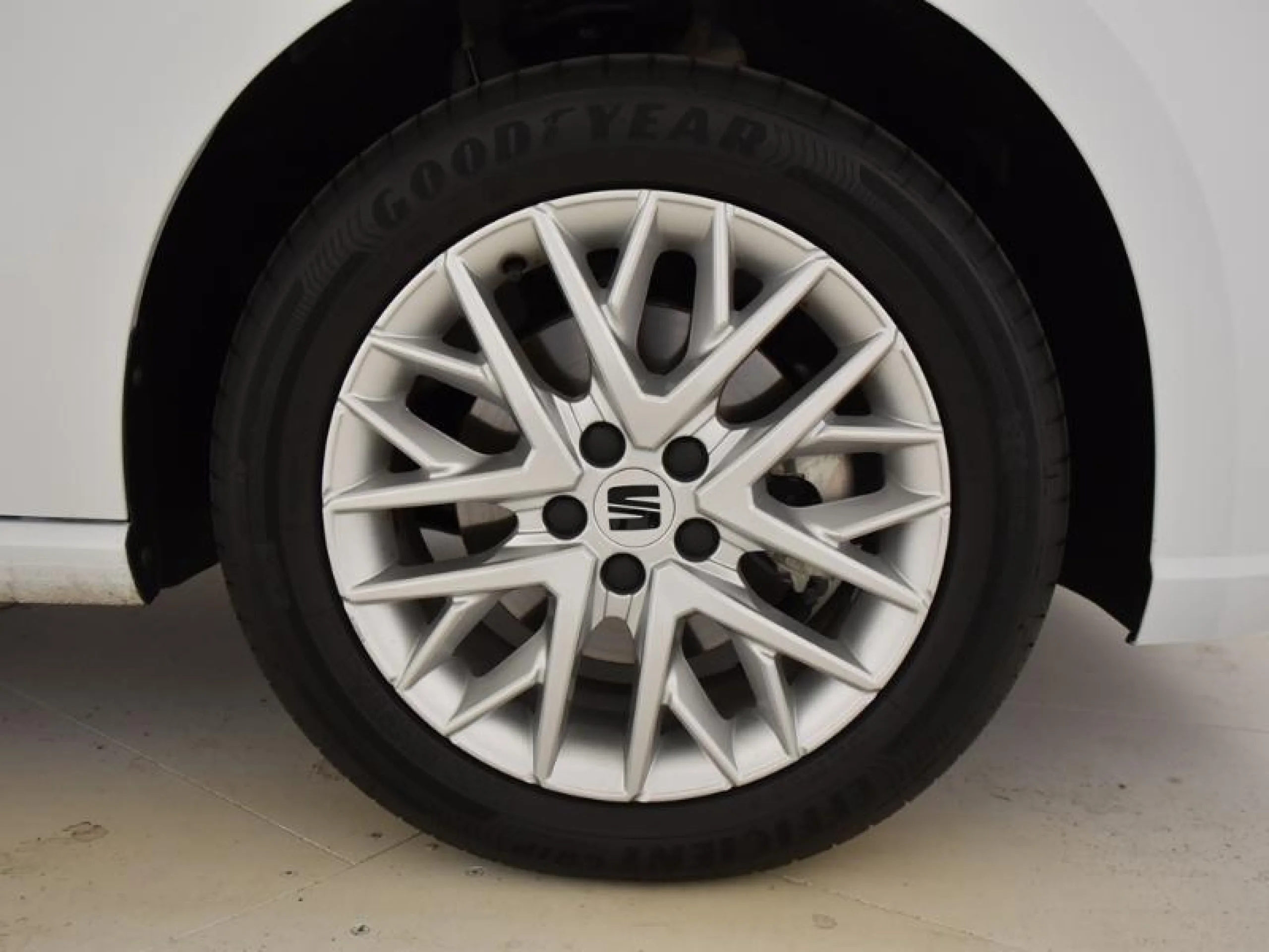 SEAT IBIZA 1.0 TSI 85KW (115CV) DSG SPECIAL EDITION - Foto 8