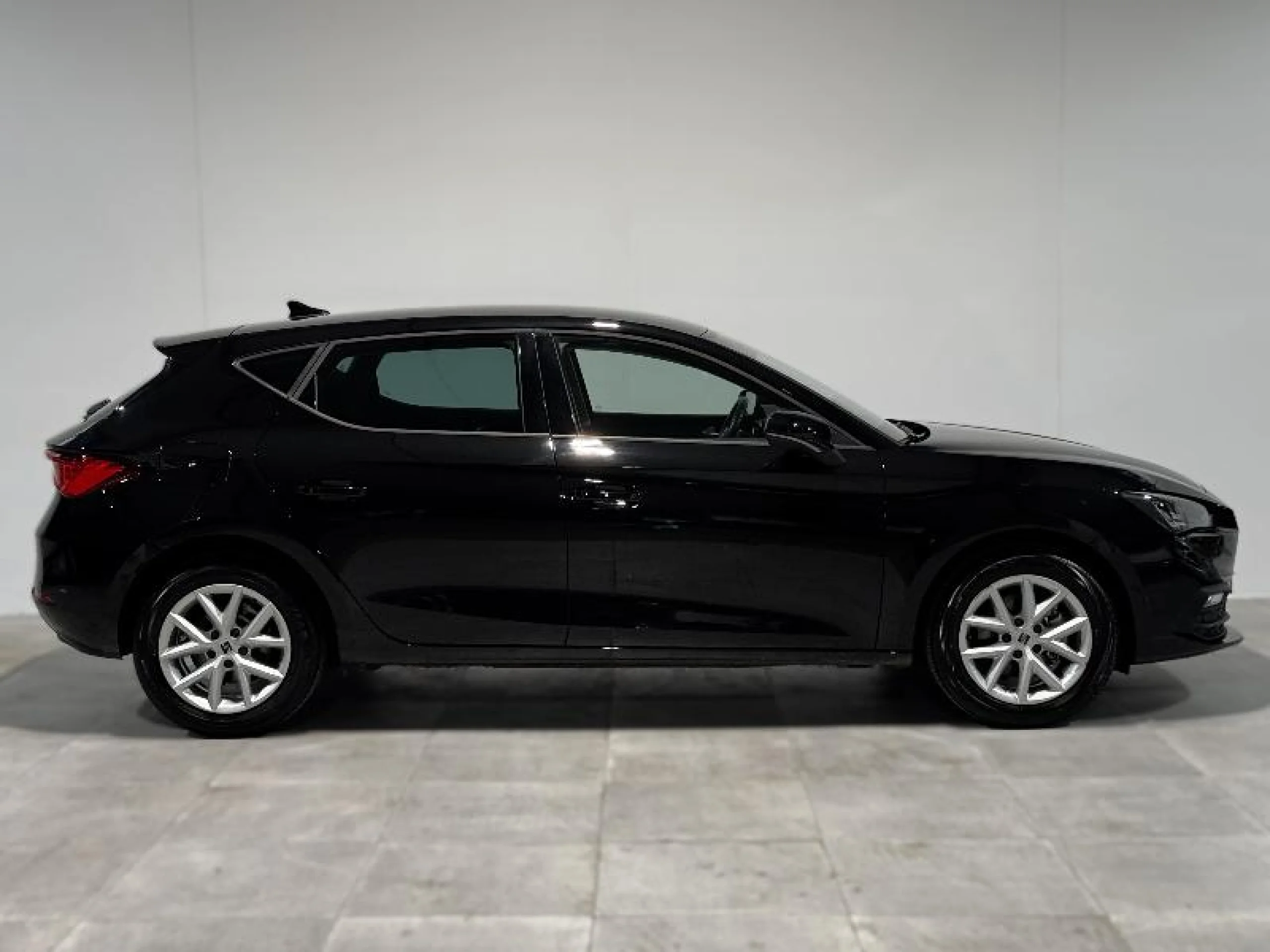 SEAT LEON 1.0 TSI 81KW S&S STYLE XL - Foto 3