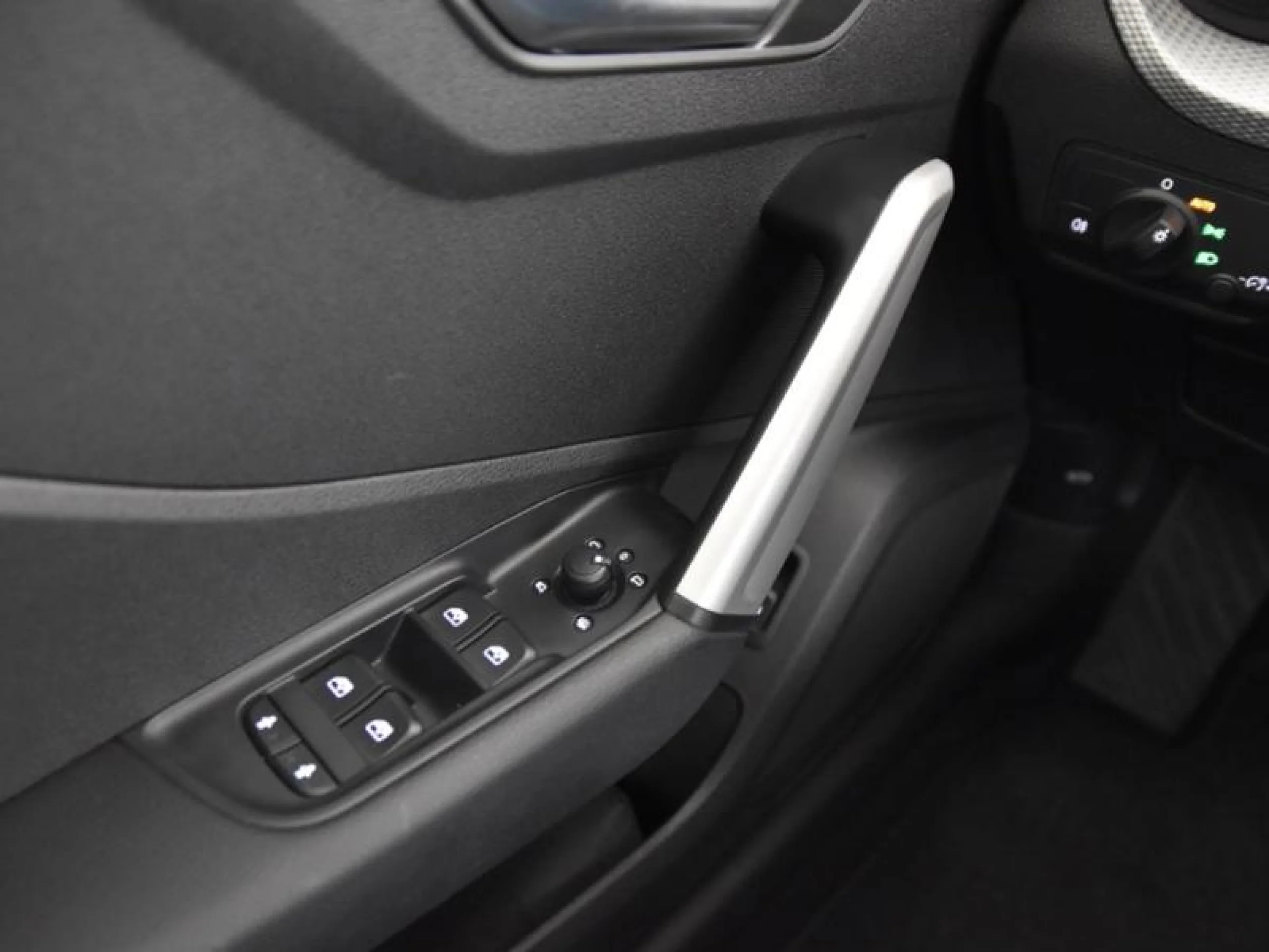 AUDI Q2 ADVANCED 30 TDI 85KW (116CV) S TRONIC - Foto 17