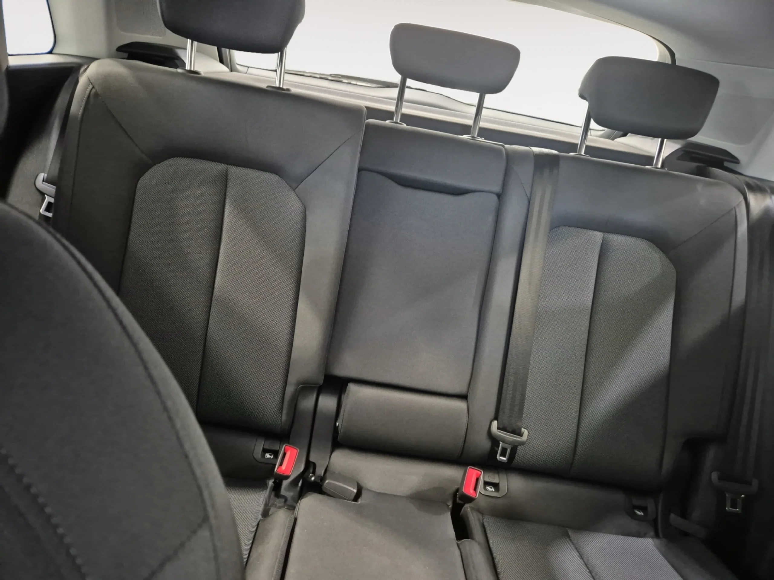 AUDI Q3 35 TDI 110KW (150CV) S TRONIC - Foto 6