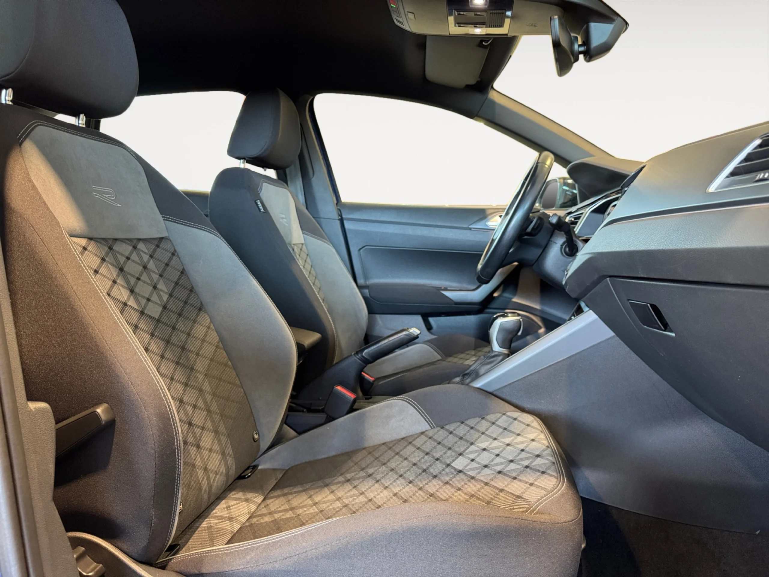 VOLKSWAGEN TAIGO R LINE 1.5 TSI 110KW (150CV) DSG - Foto 5