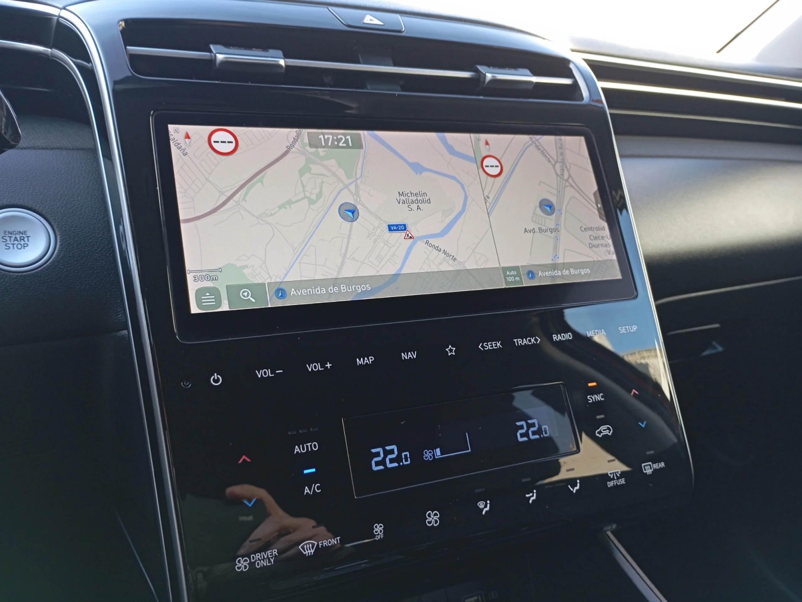 HYUNDAI TUCSON 1.6 TGDI 169KW HEV TECNO AUTO 2C - Foto 9