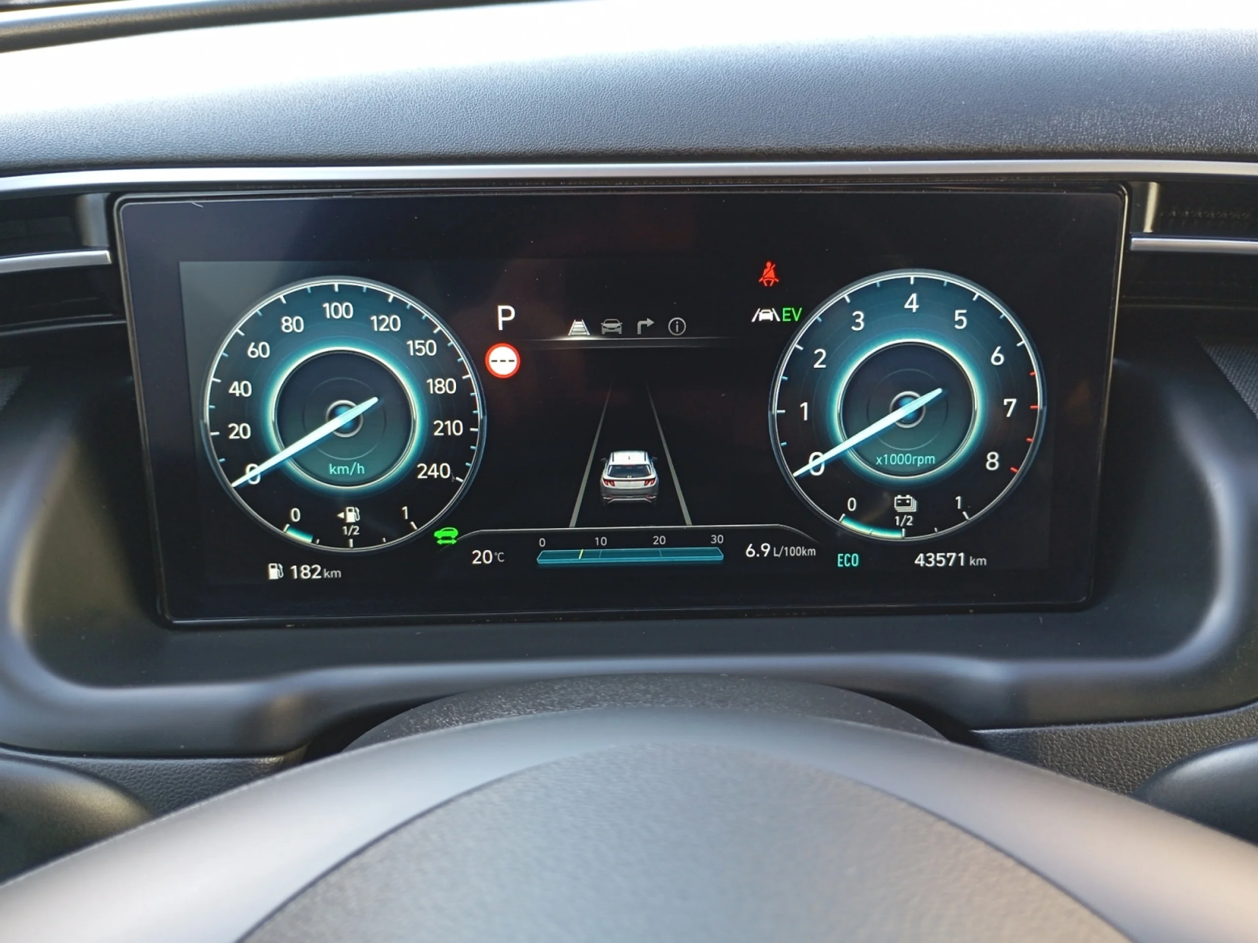 HYUNDAI TUCSON 1.6 TGDI 169KW HEV TECNO AUTO 2C - Foto 10