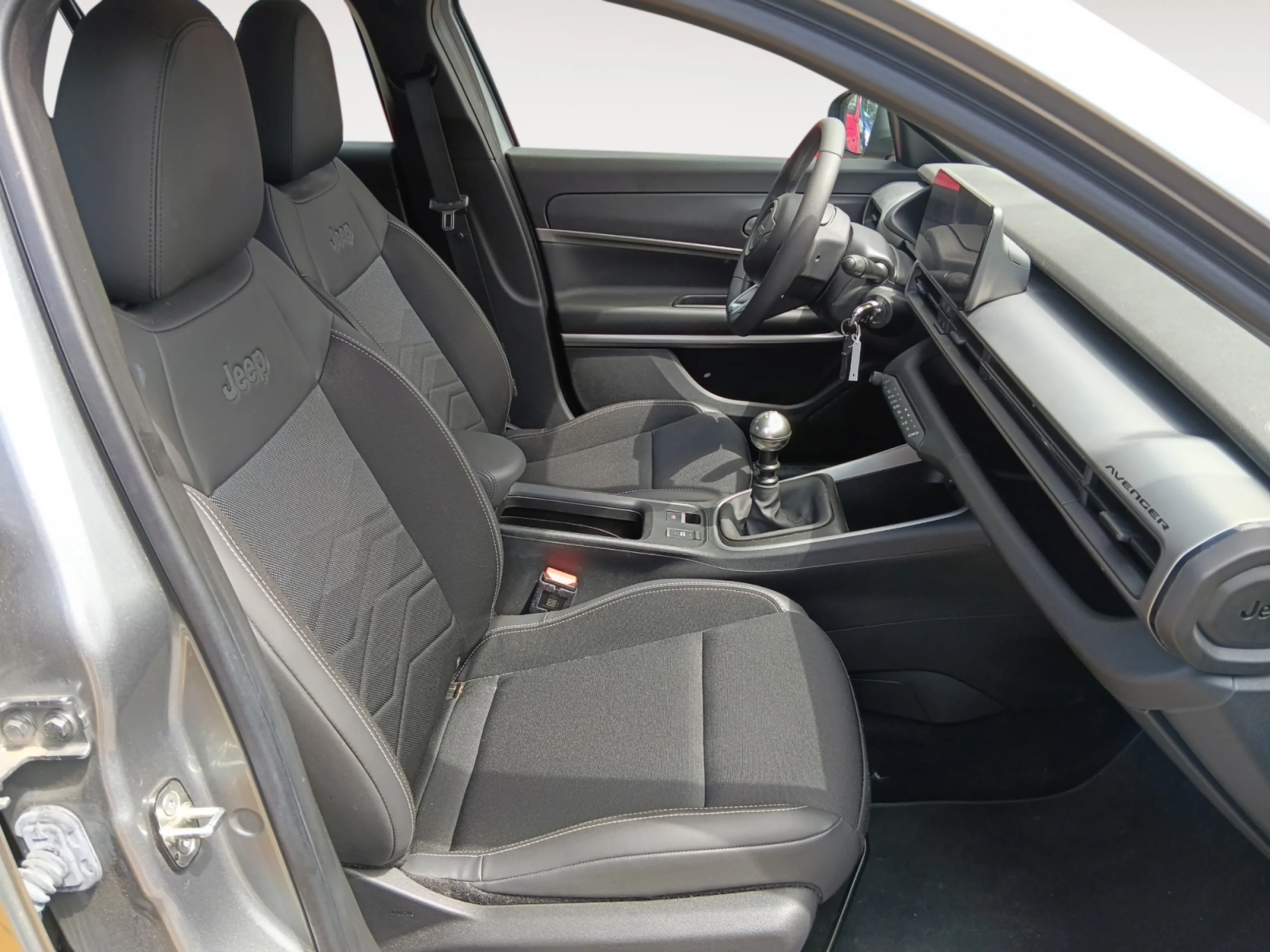 JEEP AVENGER 1.2 G 74KW (100CV) ALTITUDE - Foto 4