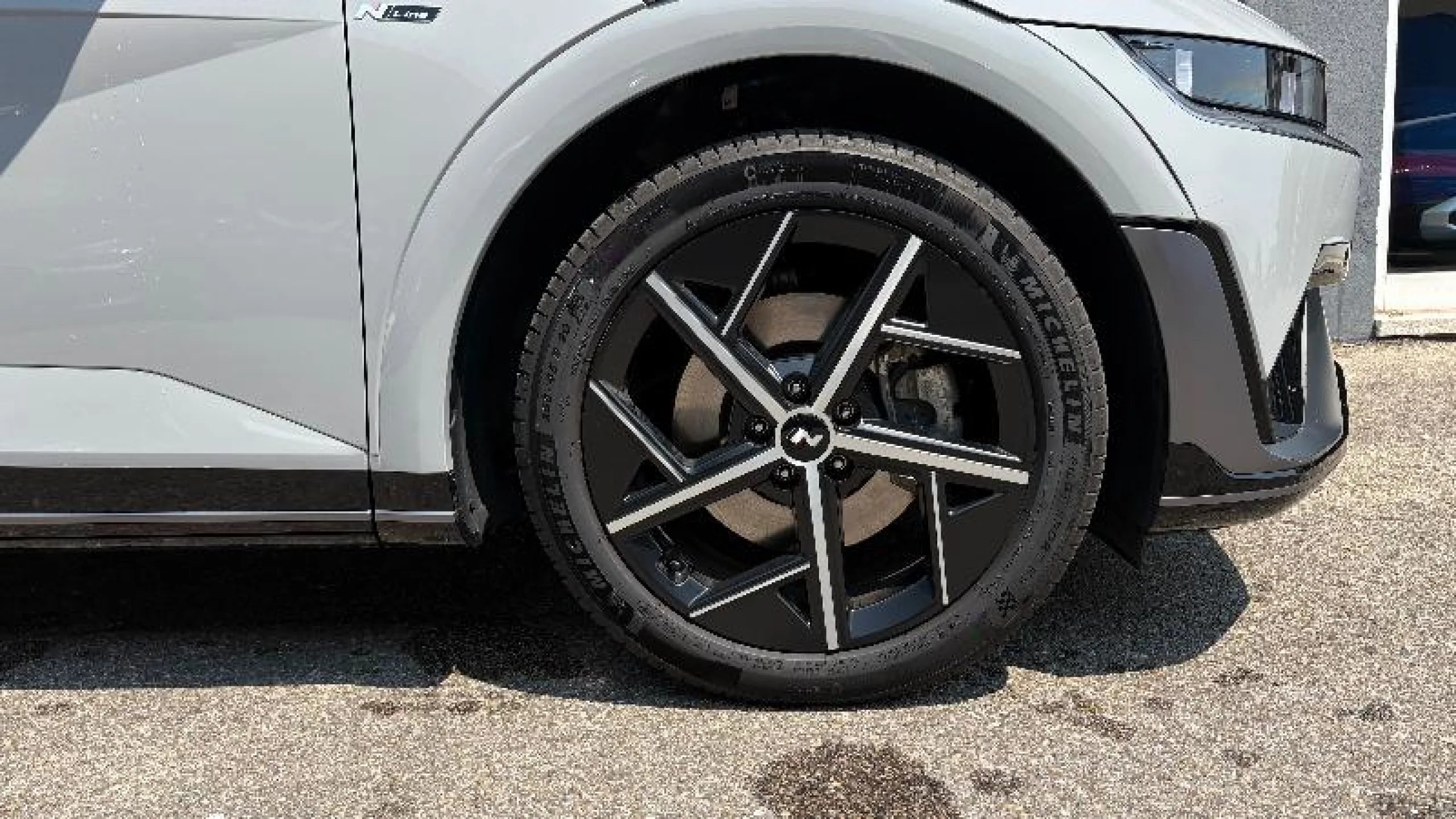 HYUNDAI IONIQ 5 84KWH 168KW (228CV) N LINE RWD - Foto 7