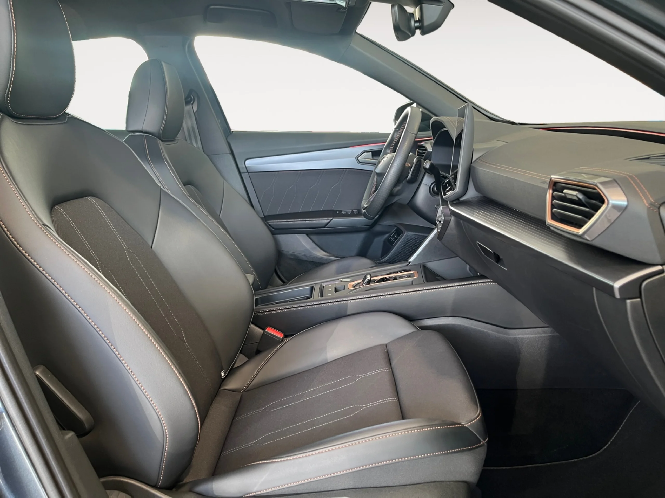 CUPRA FORMENTOR 1.5 TSI E HYBRID 150KW (204 CV) DSG - Foto 5