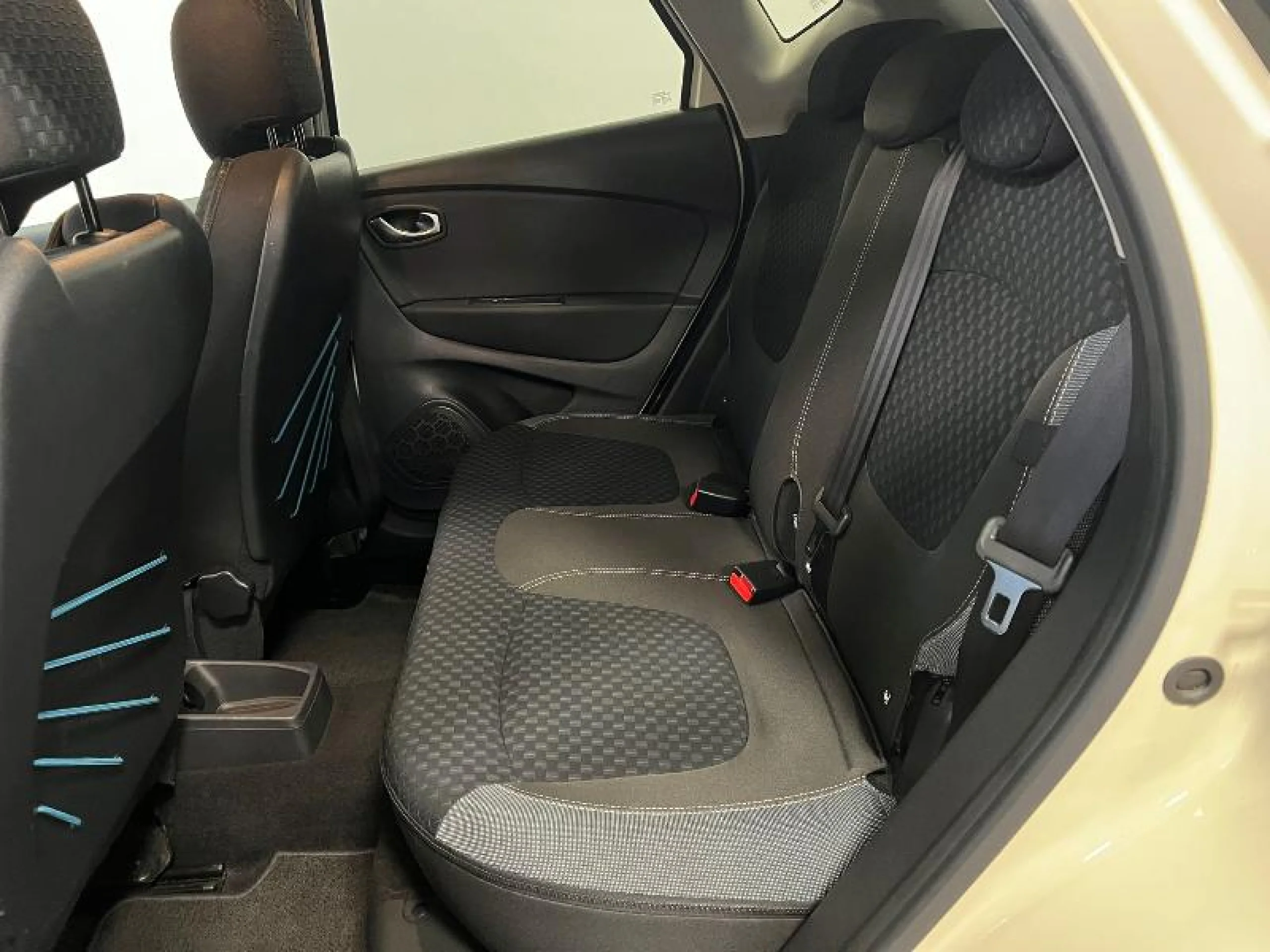 RENAULT CAPTUR 1.0 90CV - Foto 9