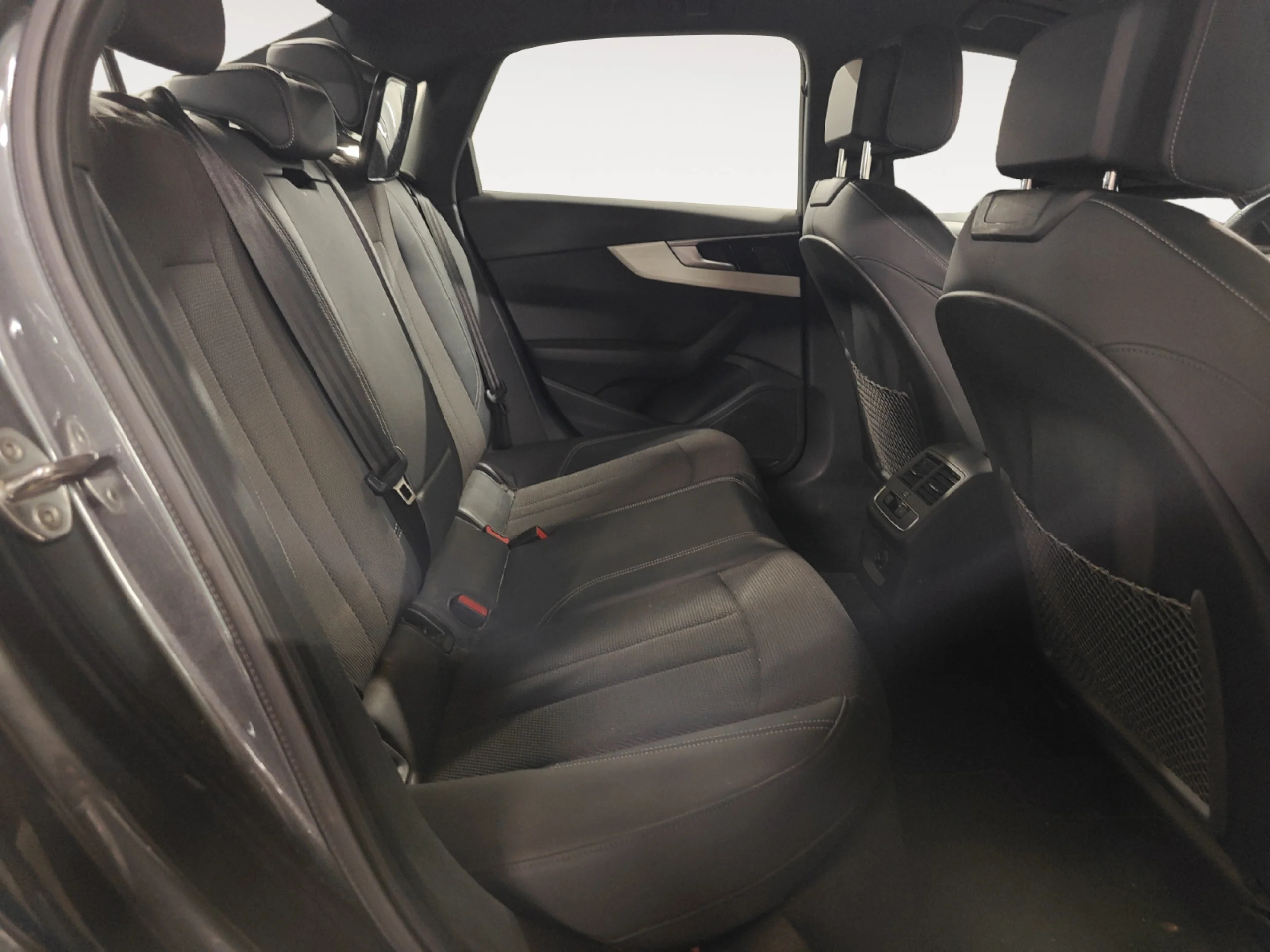 AUDI A4 AVANT ADVANCED 45 TFSI 195KW QUATT S TRO - Foto 6