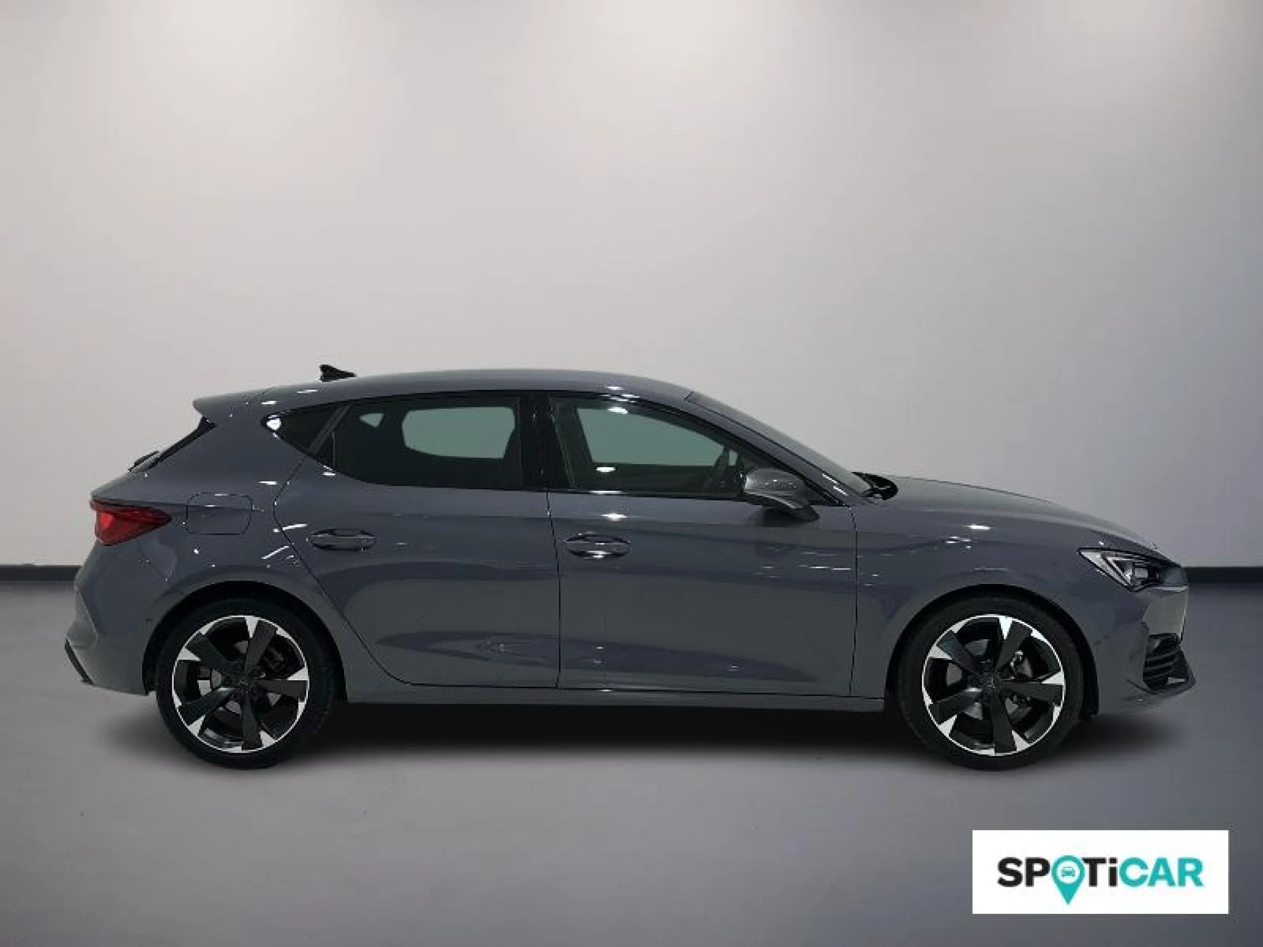CUPRA LEON 1.5 ETSI 110KW (150CV) DSG - Foto 3