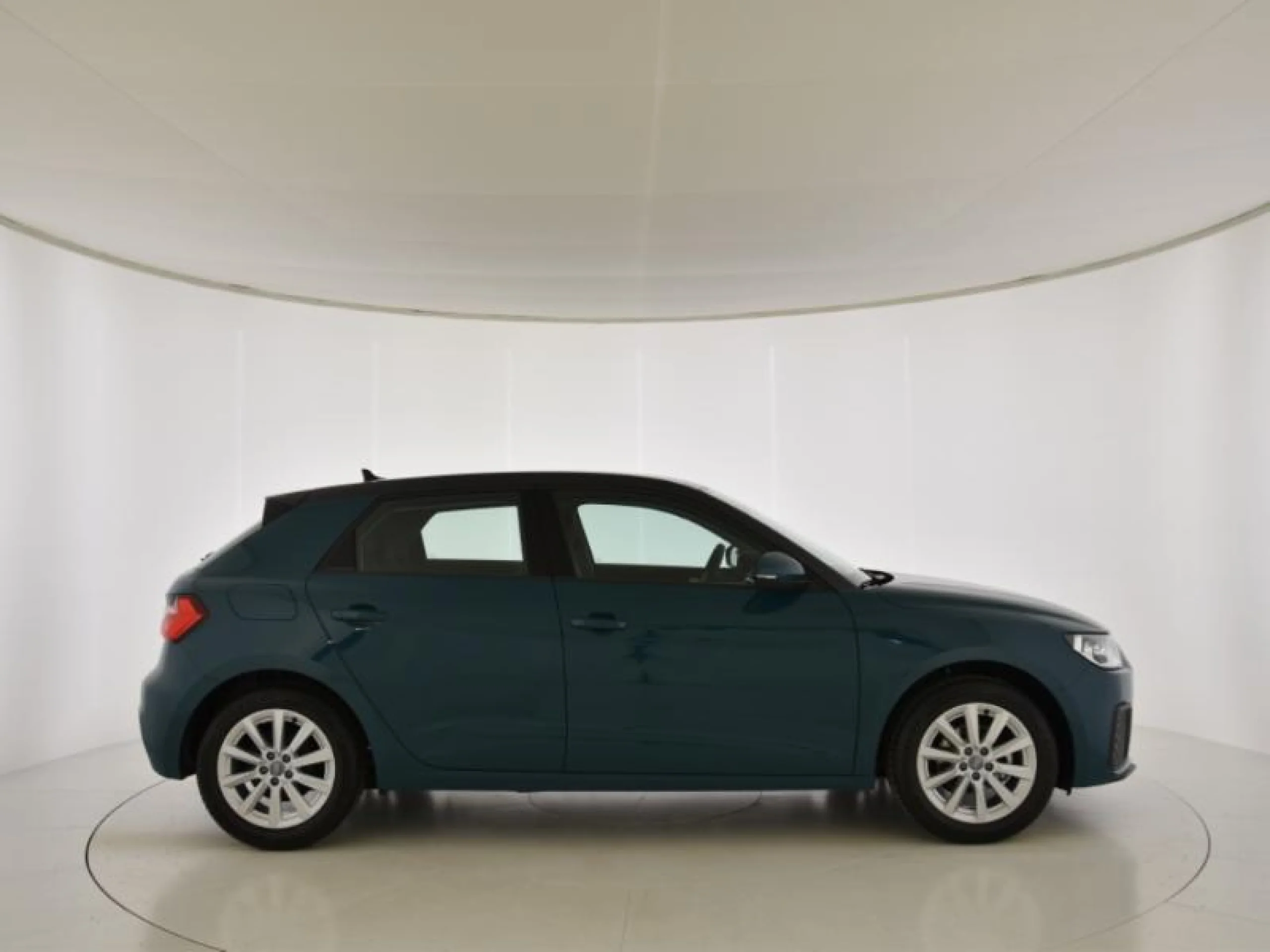 AUDI A1 ADRENALIN 1.0 TFSI 70KW (95CV) SPORTBACK - Foto 3