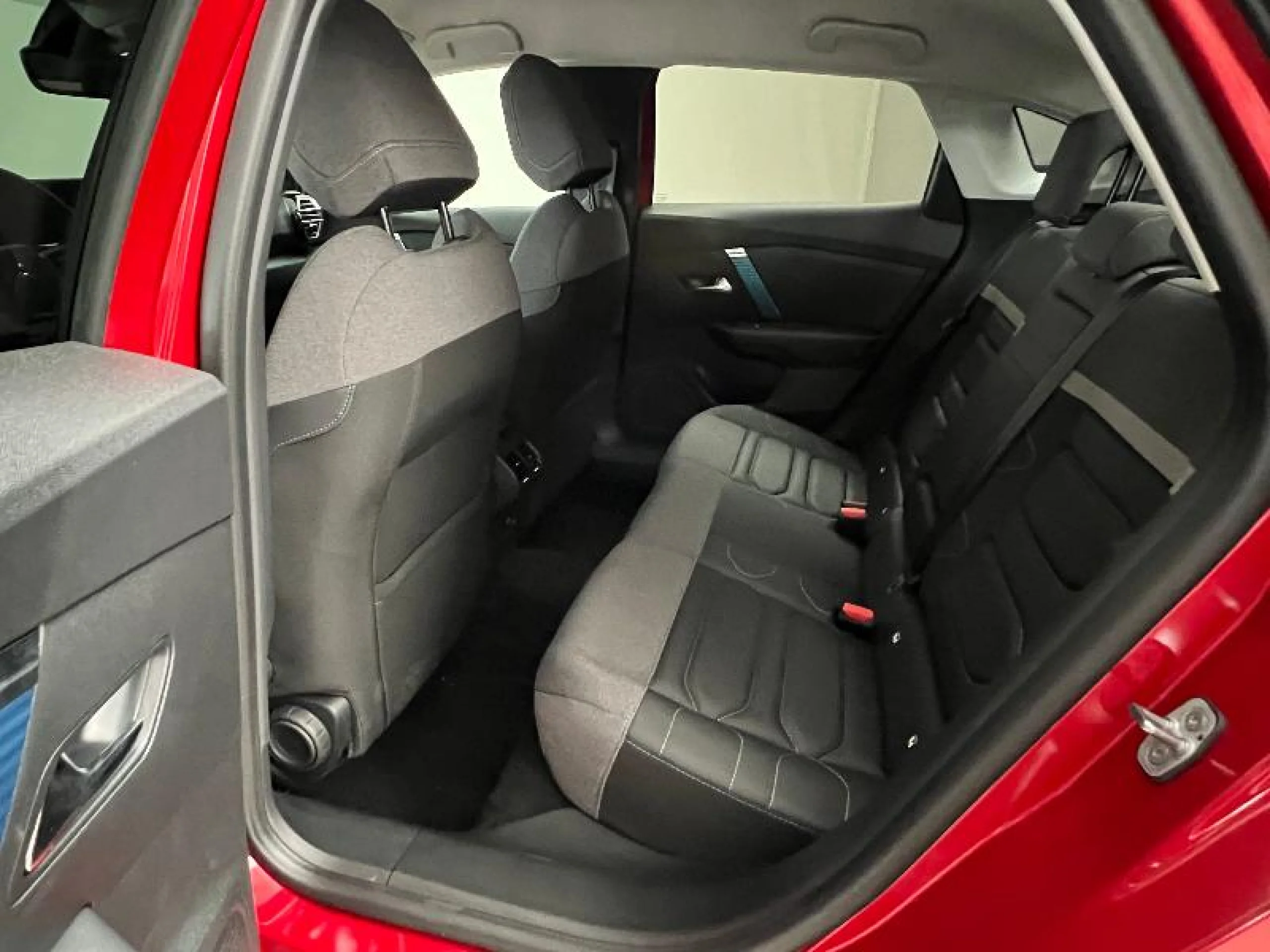 CITROEN ëc4 x ËC4 X ELÉCTRICO 100KW 50KWH SHINE - Foto 10