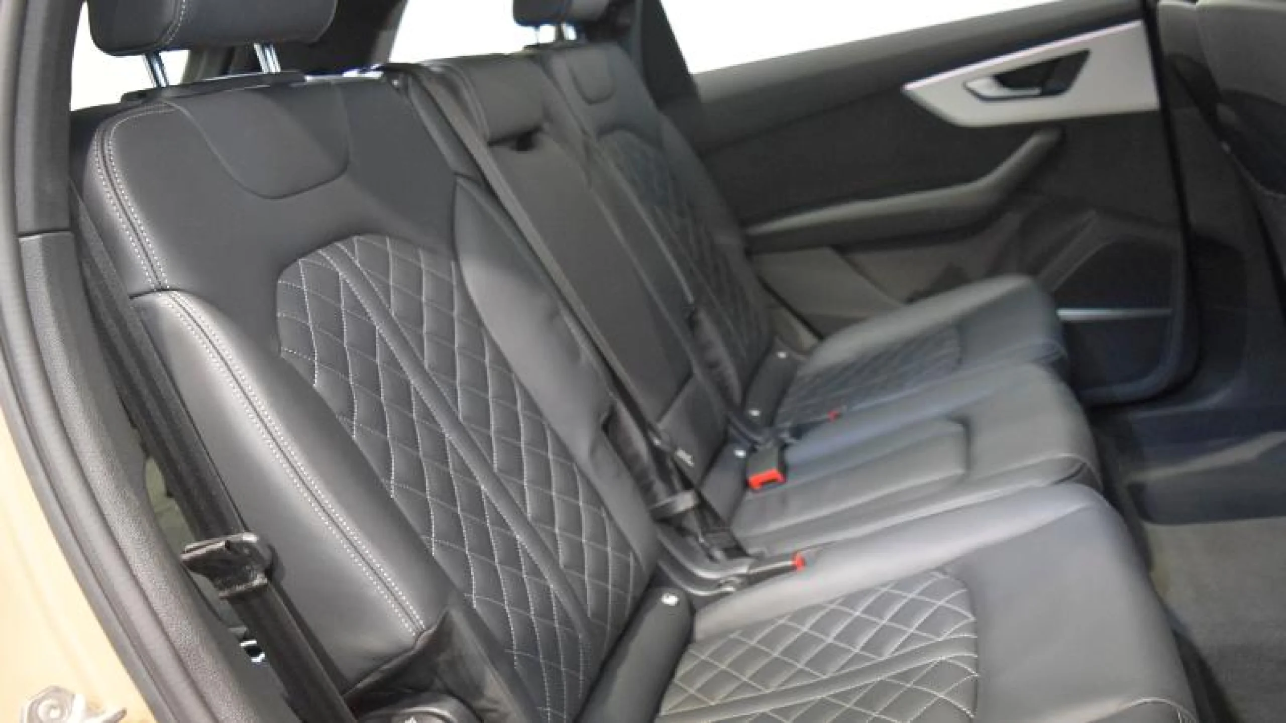 AUDI Q7 BLACK LINE ED. 50 TDI QUATTRO 210KW TIPT - Foto 6