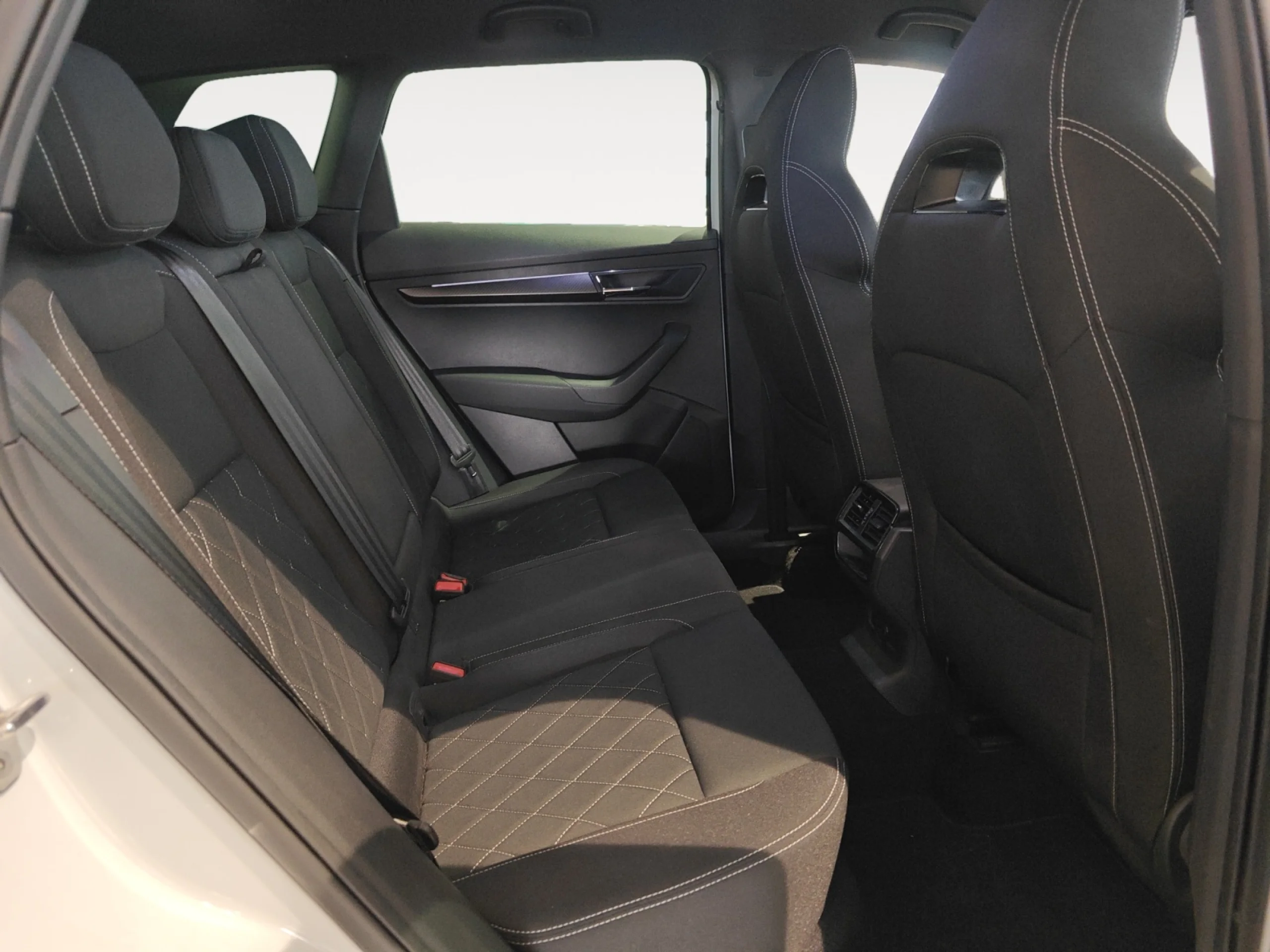 SKODA KAROQ 1.5 TSI 110KW (150CV) DSG ACT SPORTLINE - Foto 6