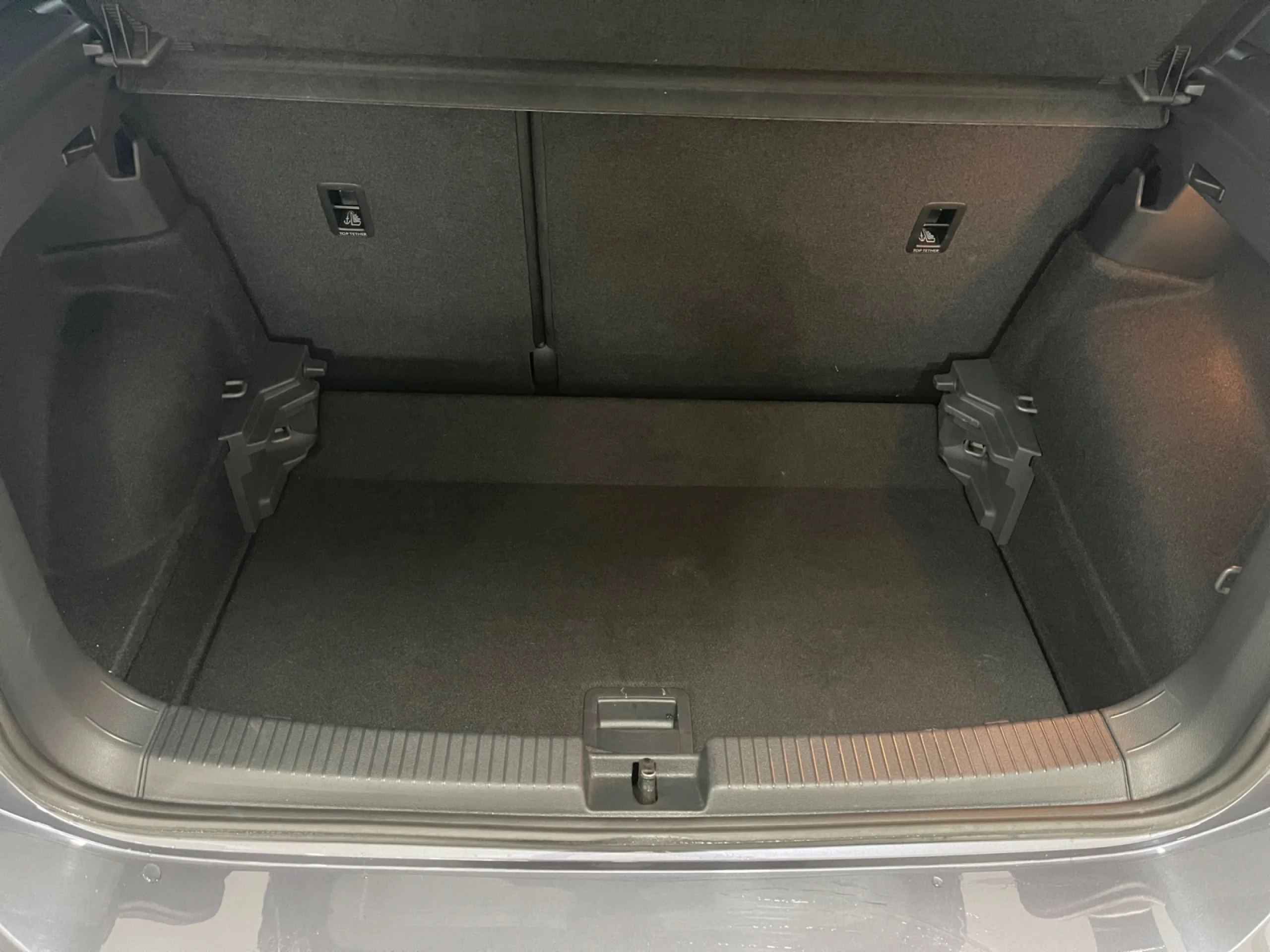 VOLKSWAGEN T CROSS T CROSS R LINE 1.5 TSI 110 KW (150 CV)  AUTOM TICO DSG 7 VEL. - Foto 7