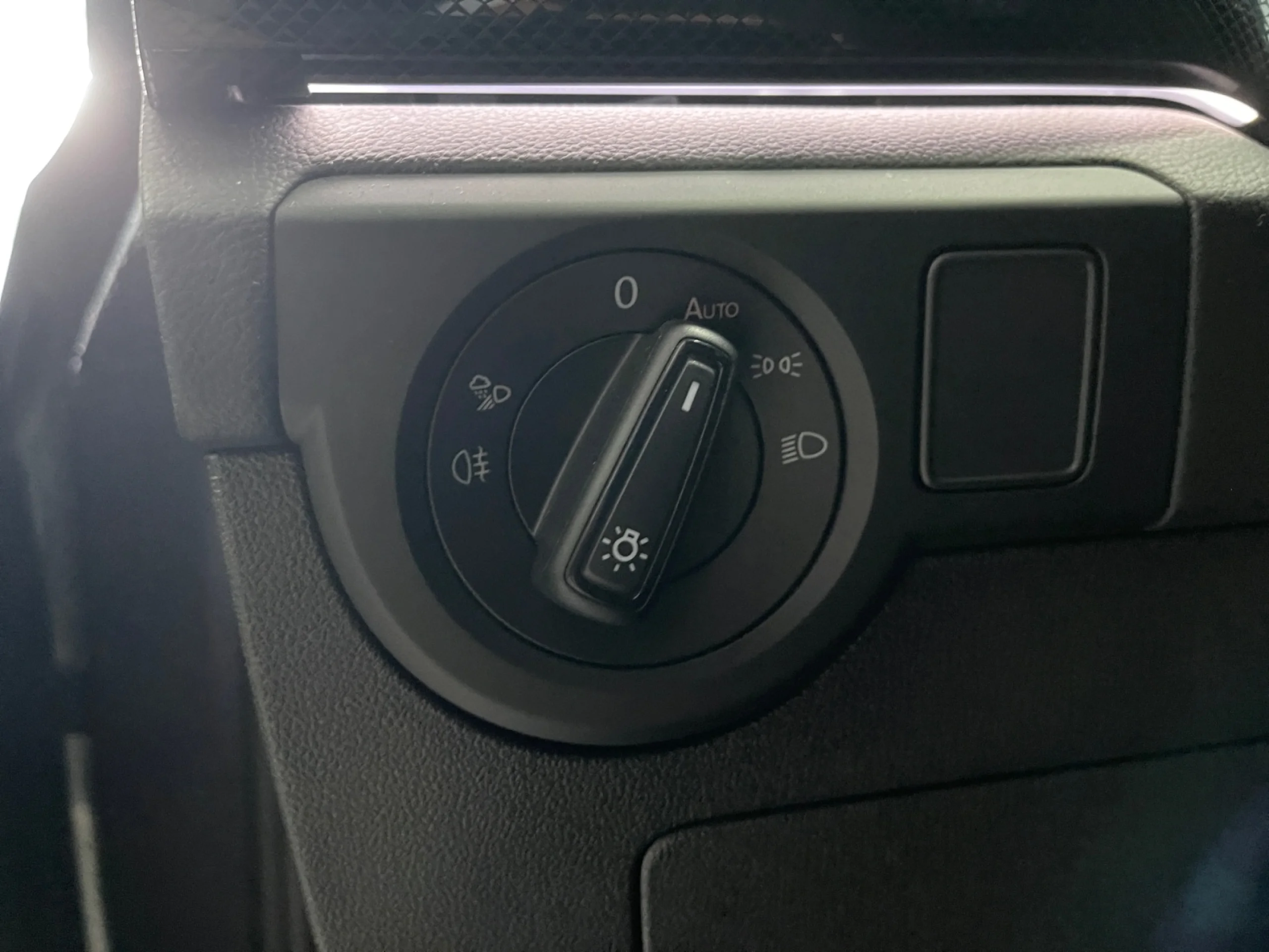 VOLKSWAGEN T CROSS T CROSS R LINE 1.5 TSI 110 KW (150 CV)  AUTOM TICO DSG 7 VEL. - Foto 12