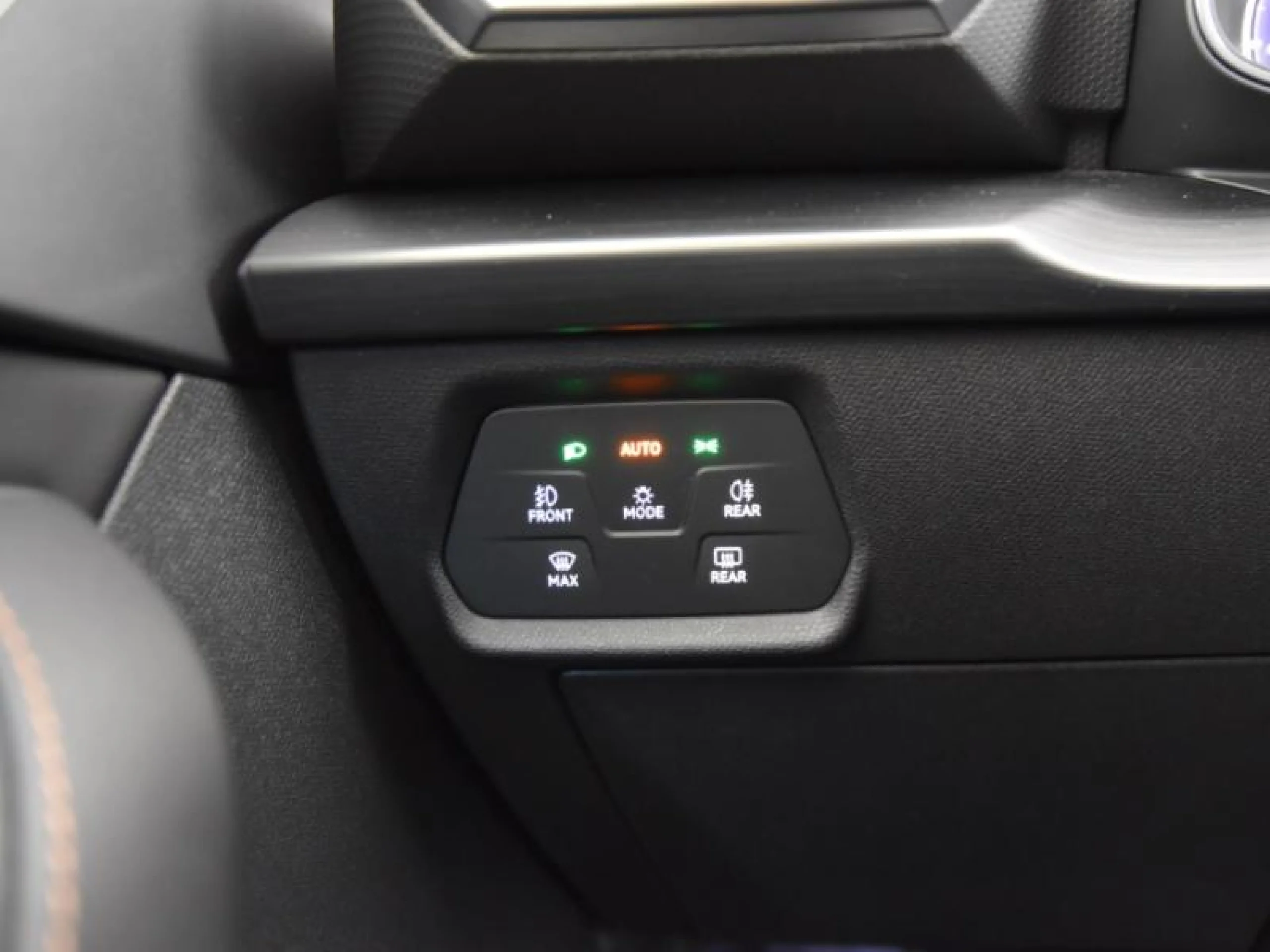 CUPRA LEON 1.5 ETSI 110KW 150CV) DSG - Foto 18