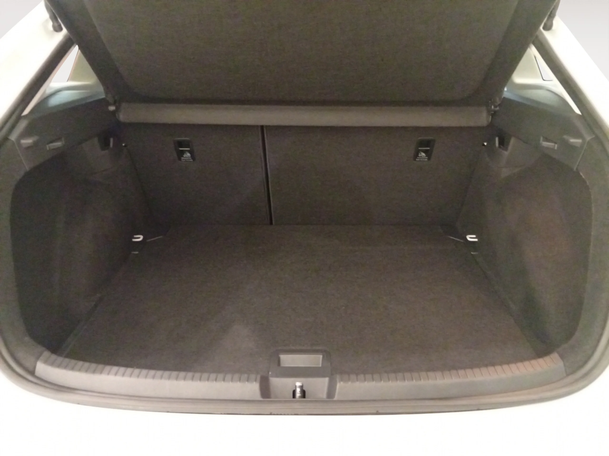 VOLKSWAGEN TAIGO LIFE 1.0 TSI 70KW (95CV) - Foto 8