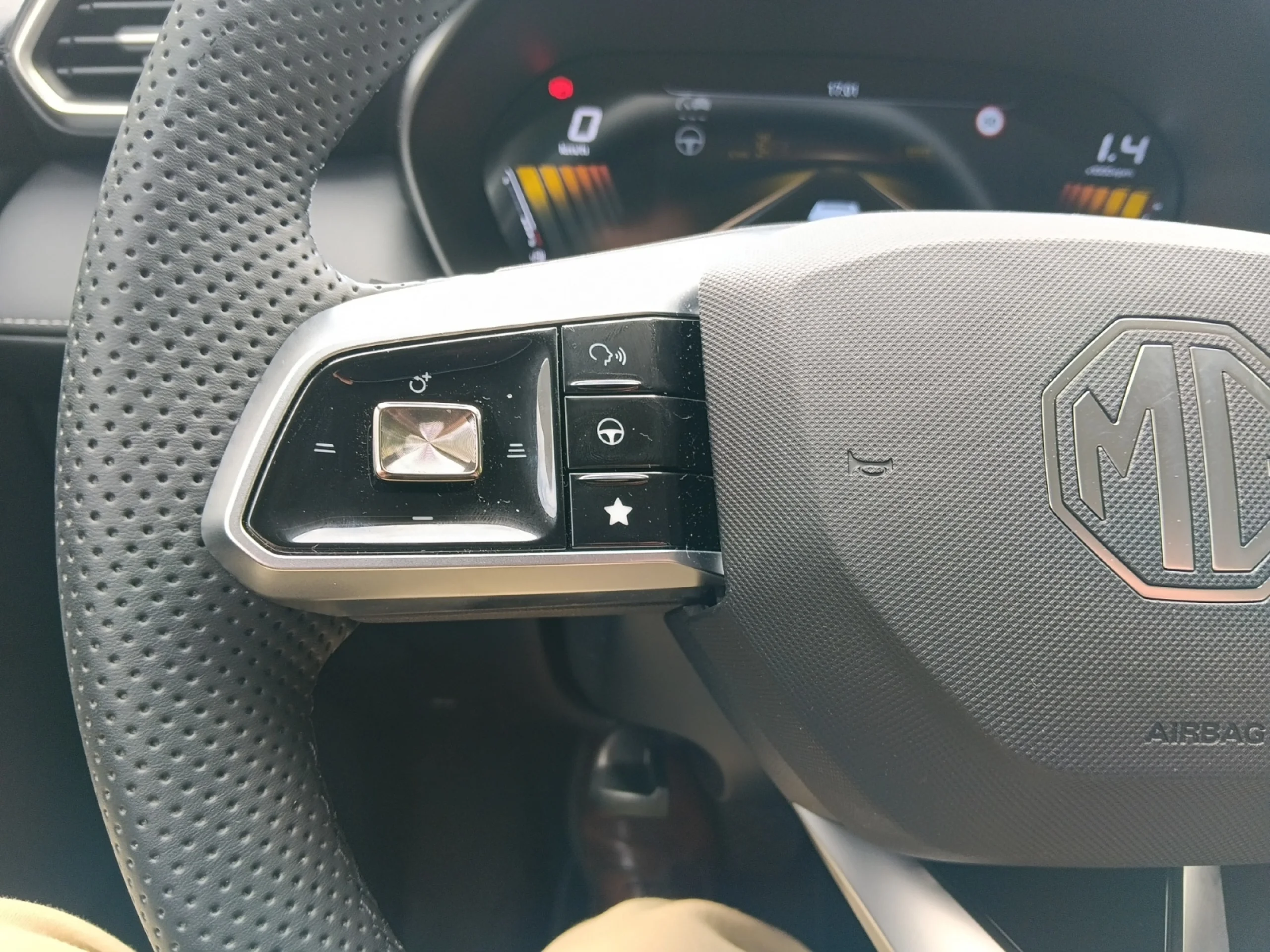 MG Zs LUXURY - Foto 12