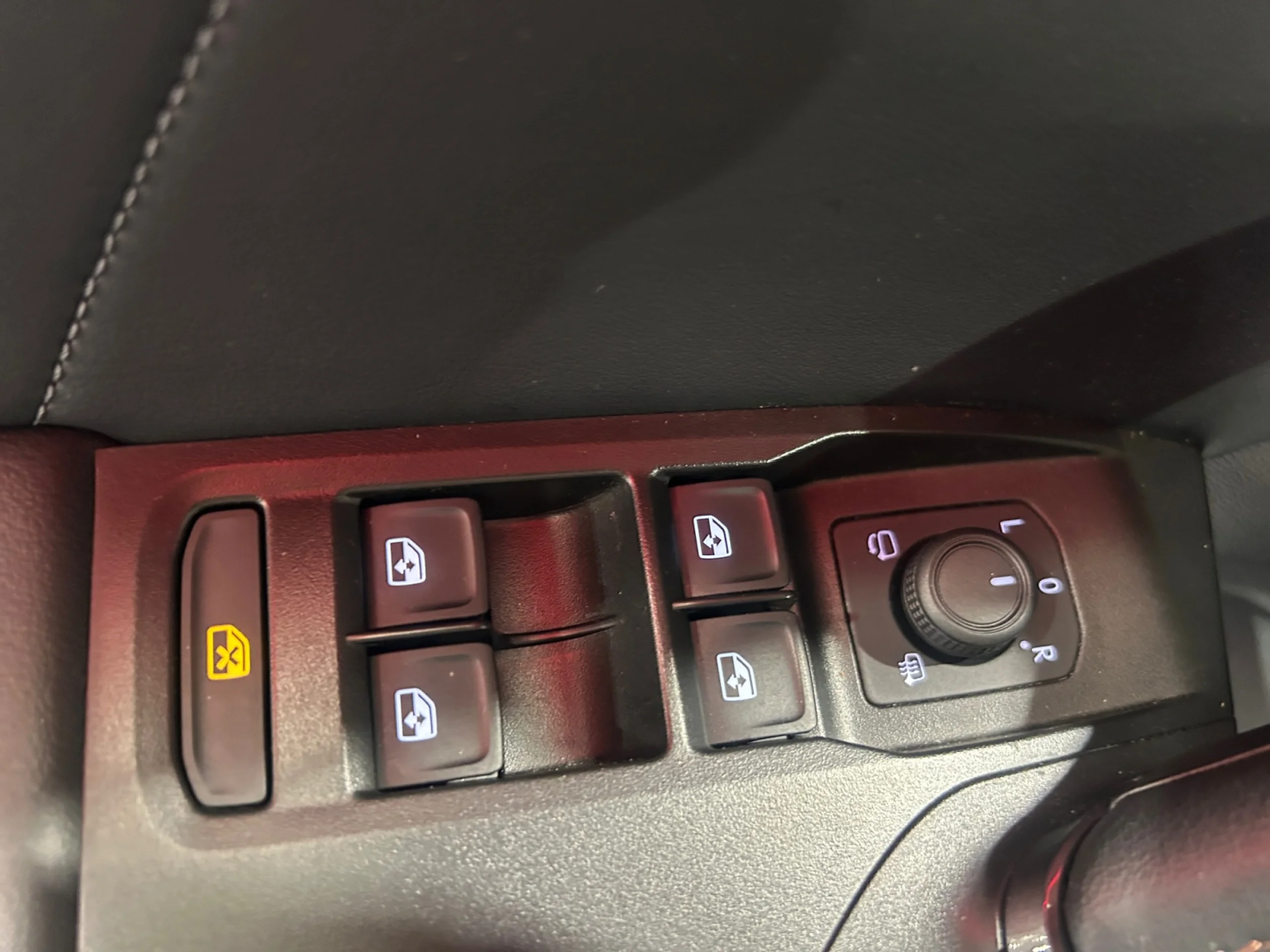 CUPRA LEON 1.5 ETSI 110KW (150CV) DSG - Foto 13